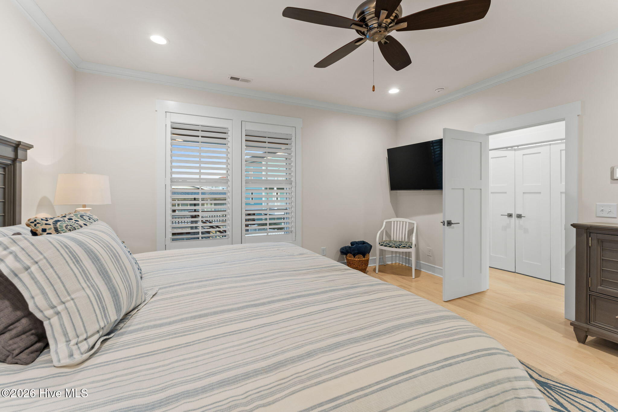 100550371 | Photo 32