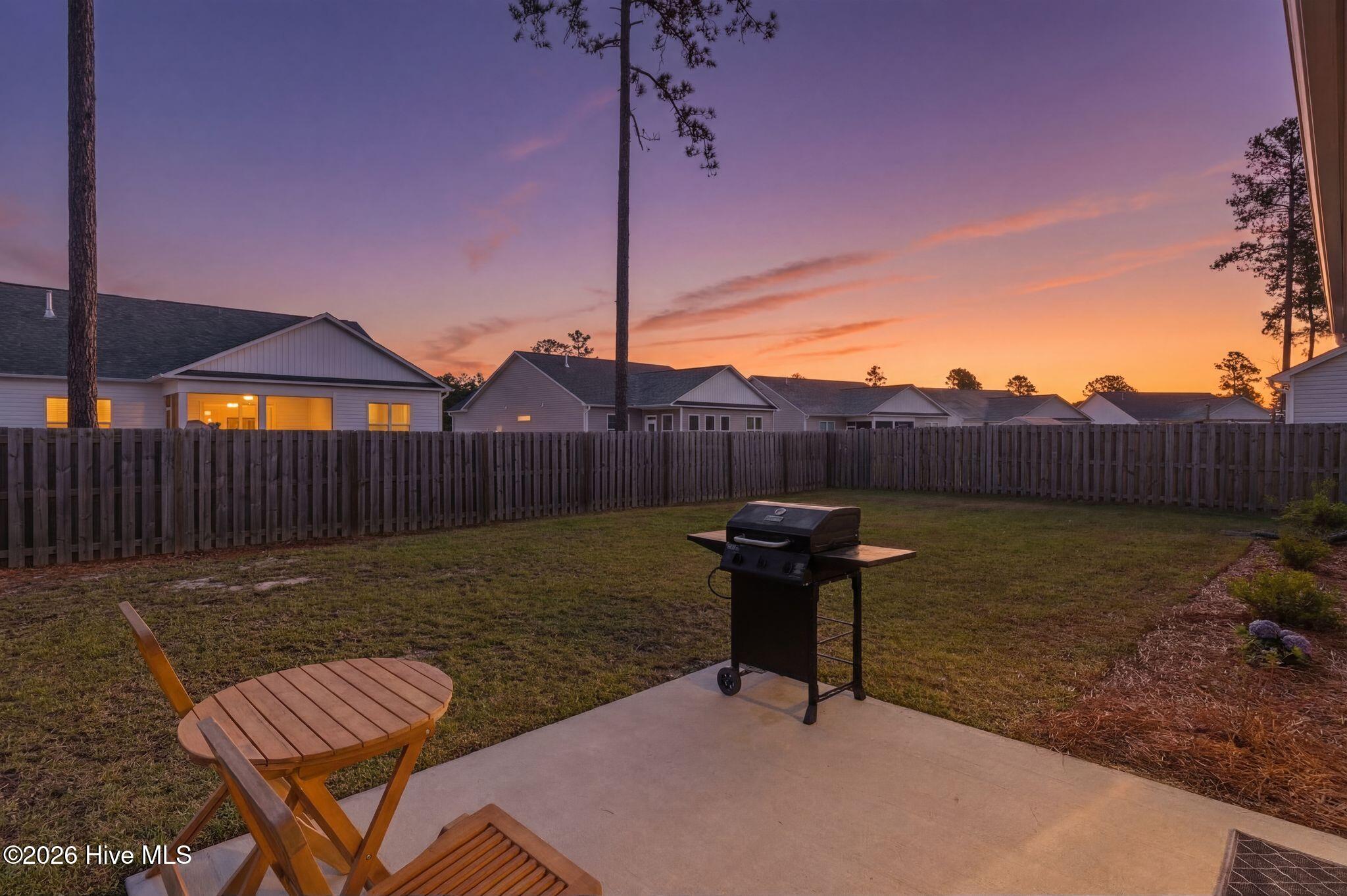 100563254 | Photo 35