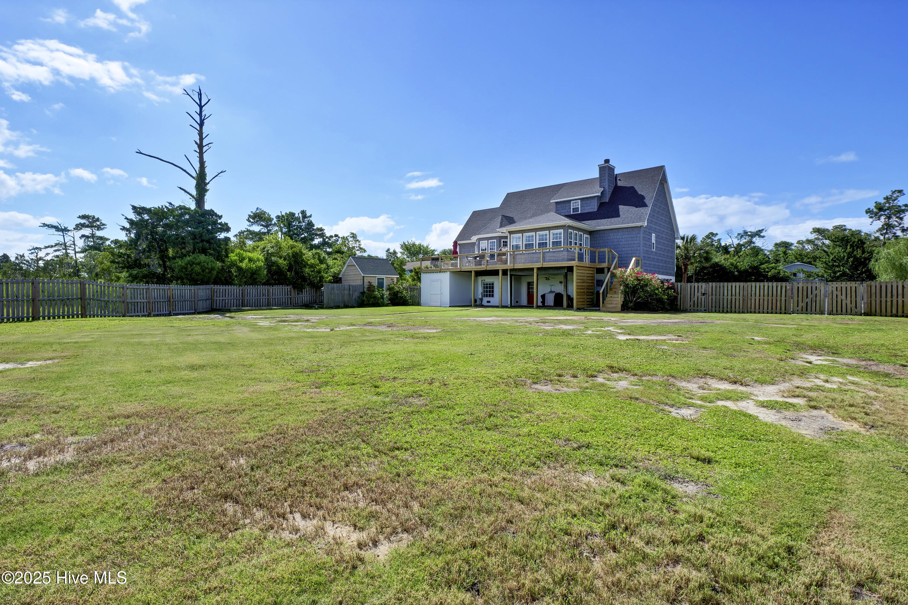 100489094 | Photo 85