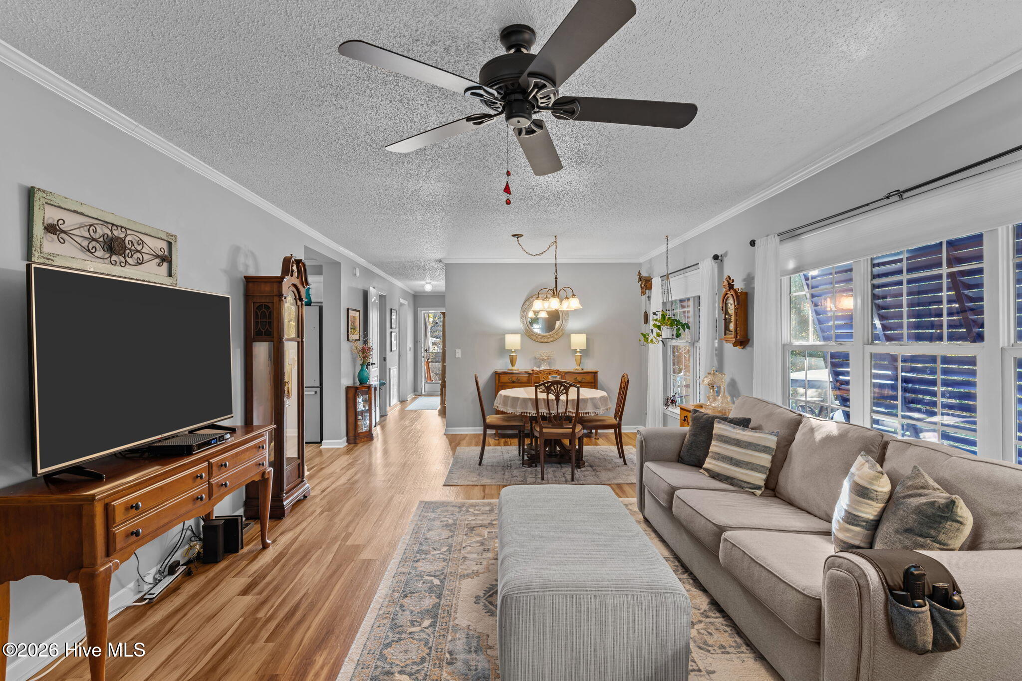 100559480 | Photo 10