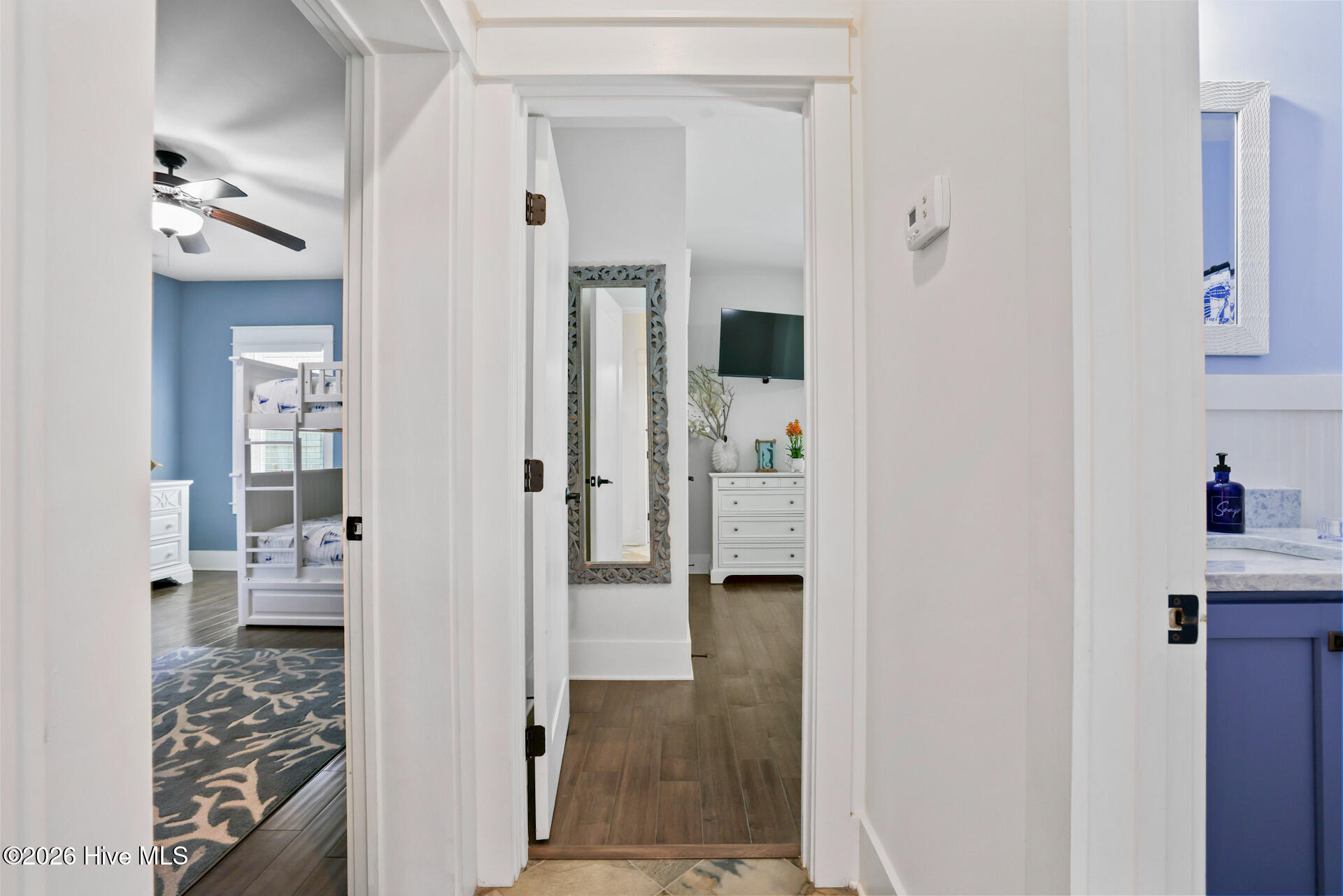 100567174 | Photo 29