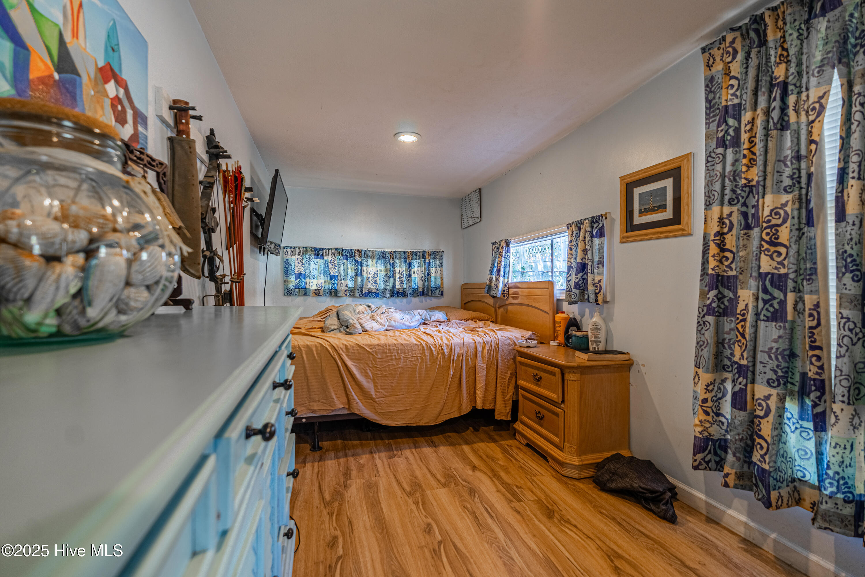 100538170 | Photo 25