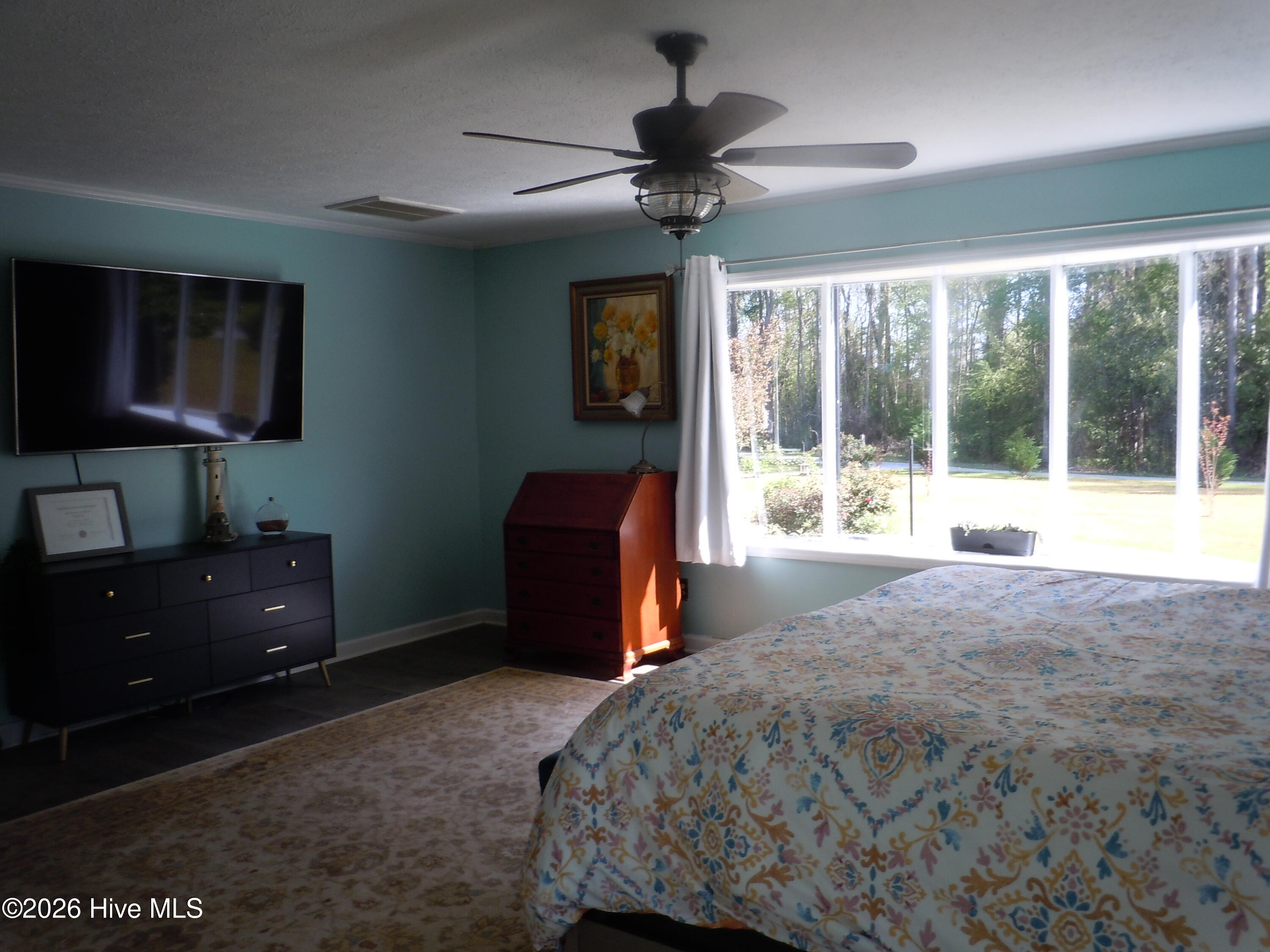 100565129 | Photo 20