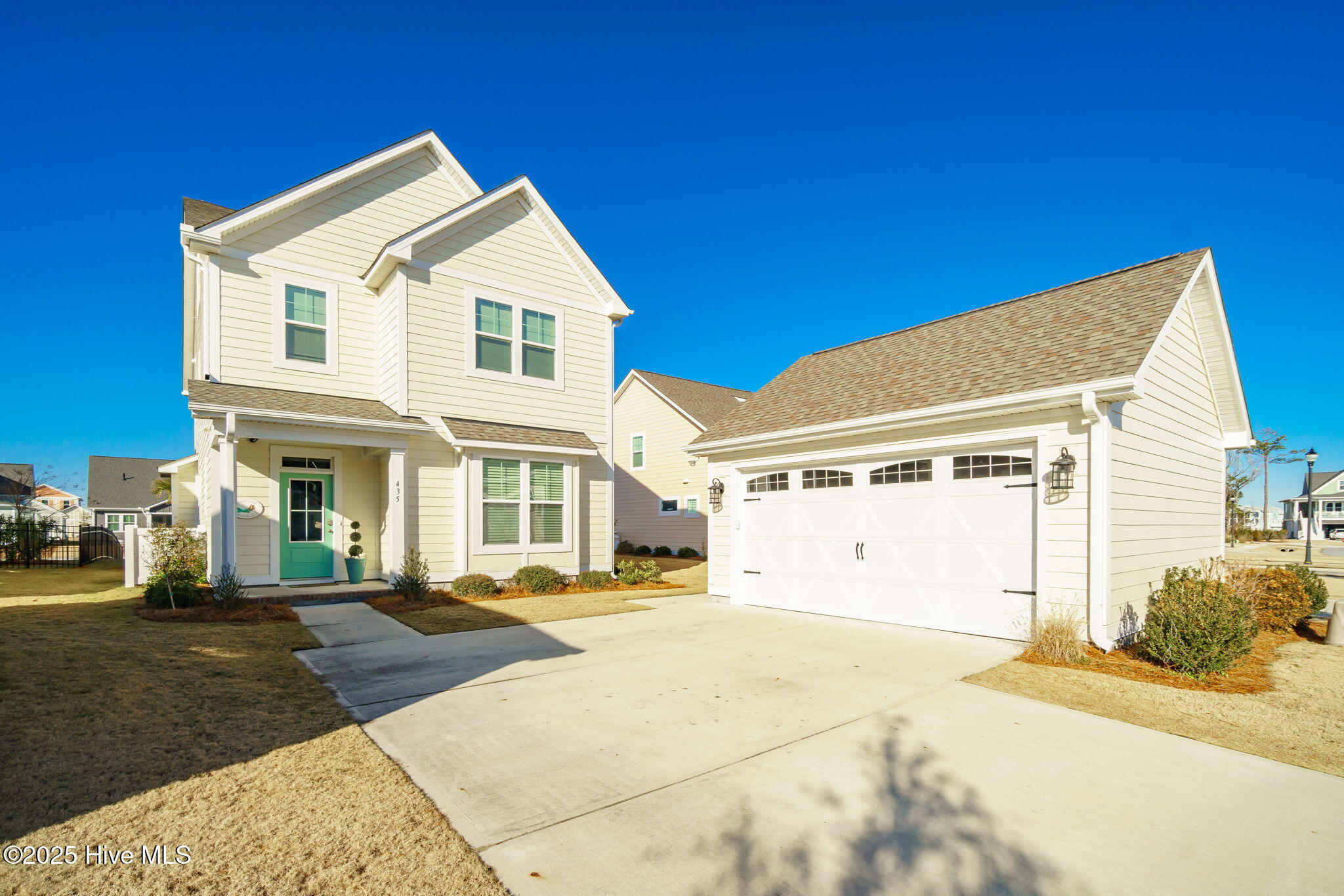 Detached two-car garage