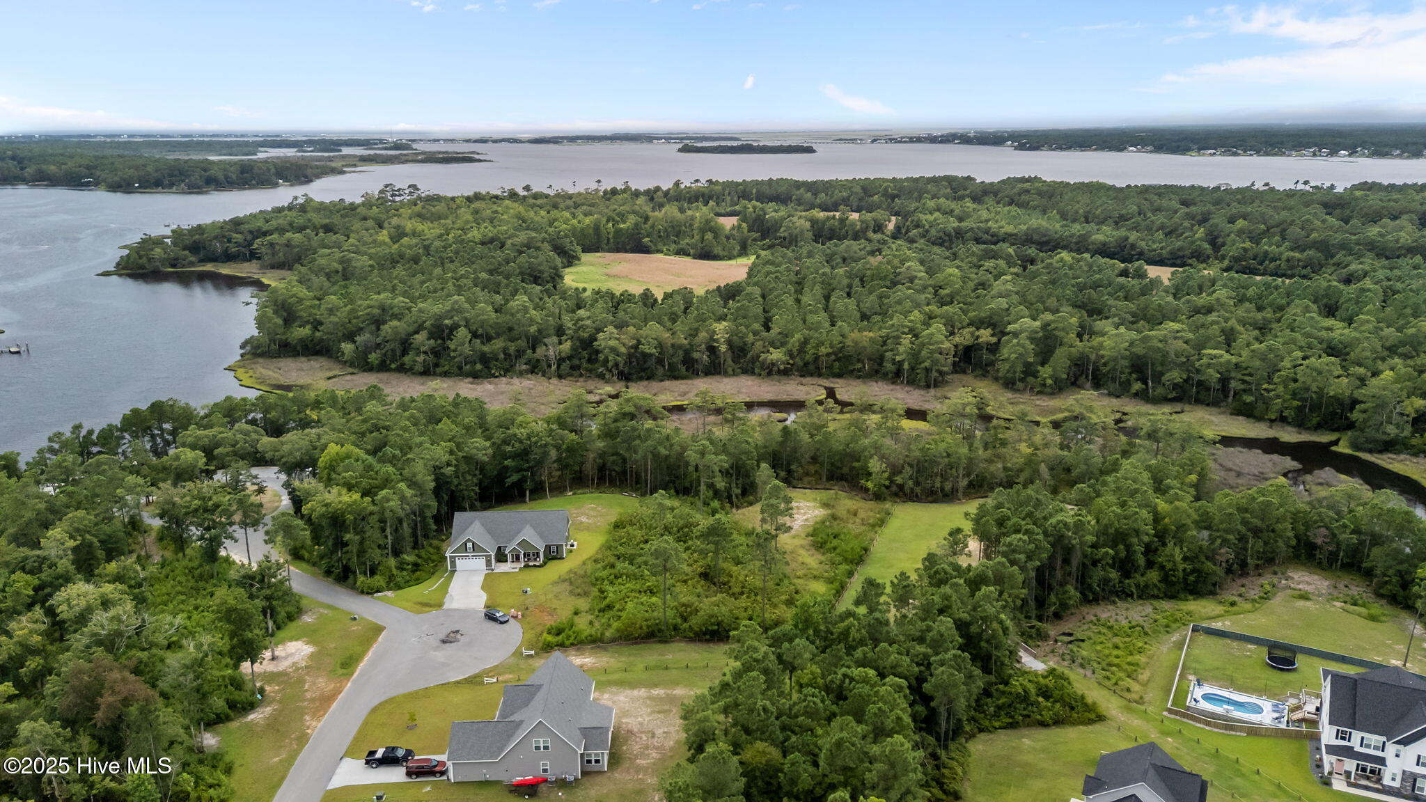 100524817 | Photo 22