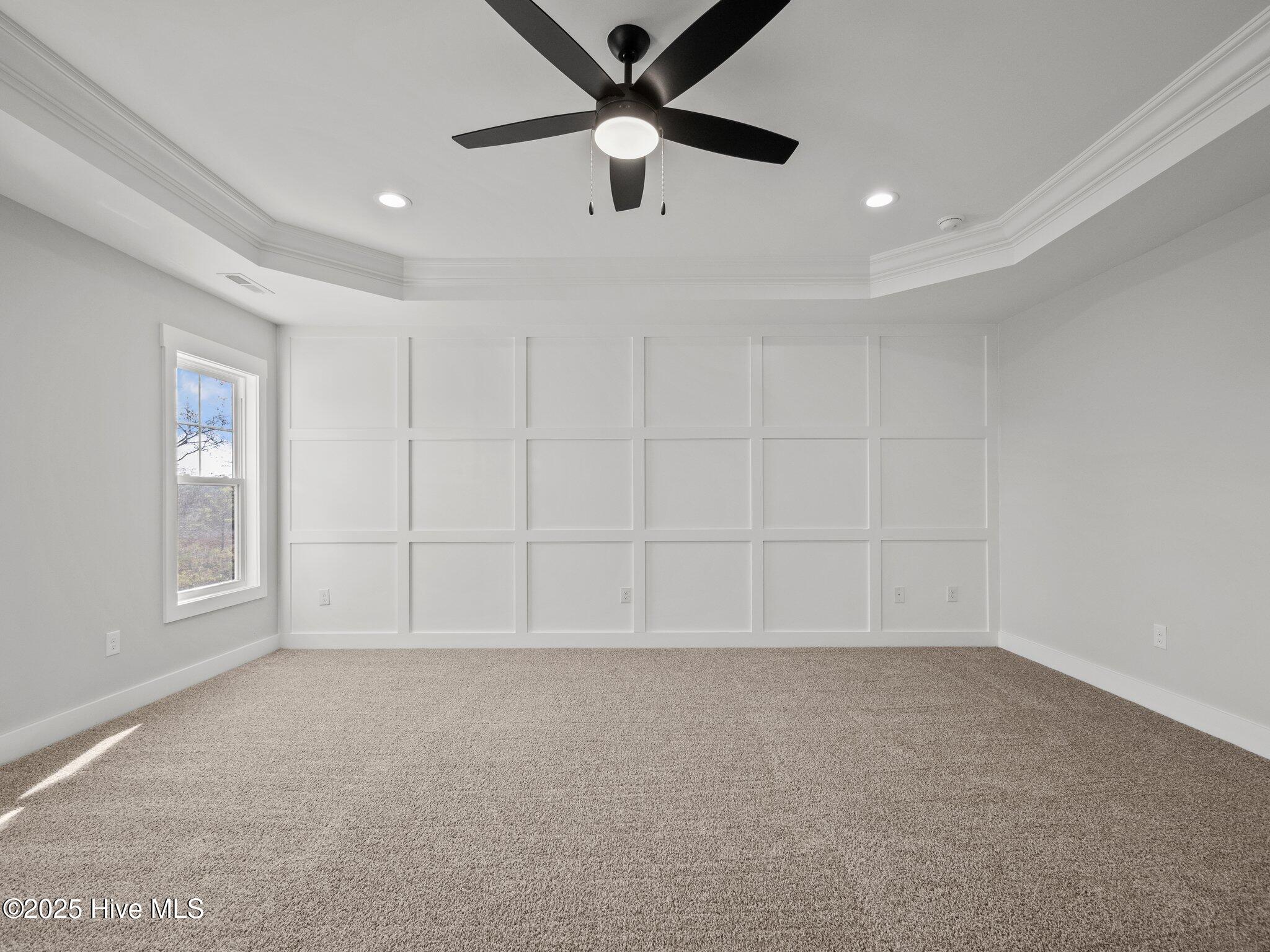 100487102 | Photo 22