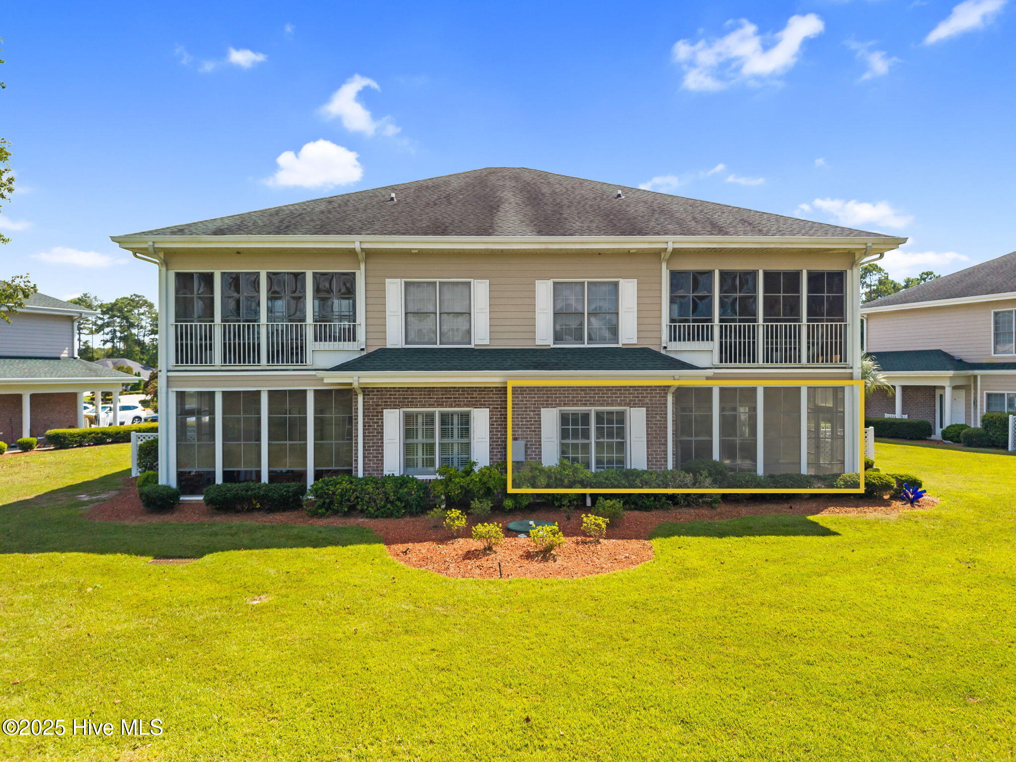 100536273 | Photo 29