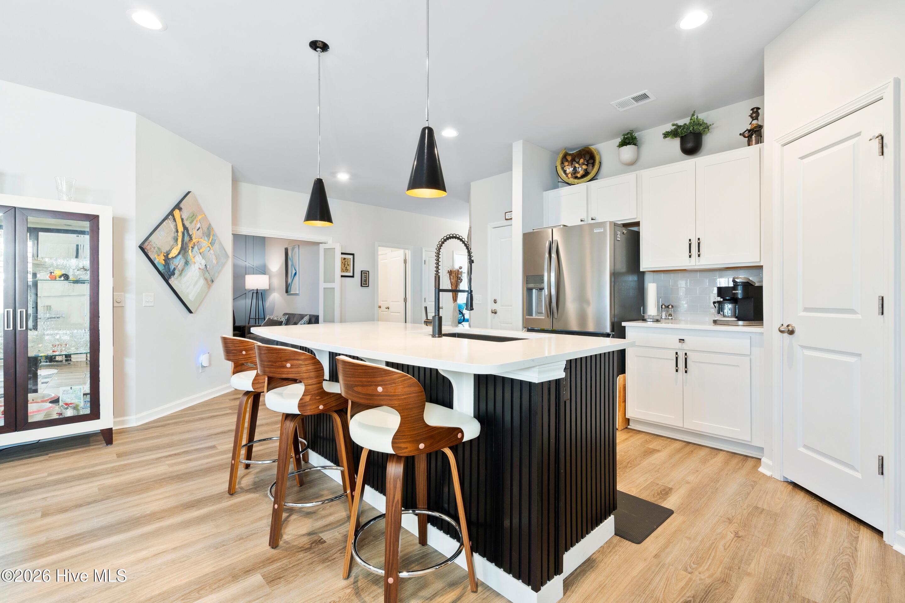 100550634 | Photo 21