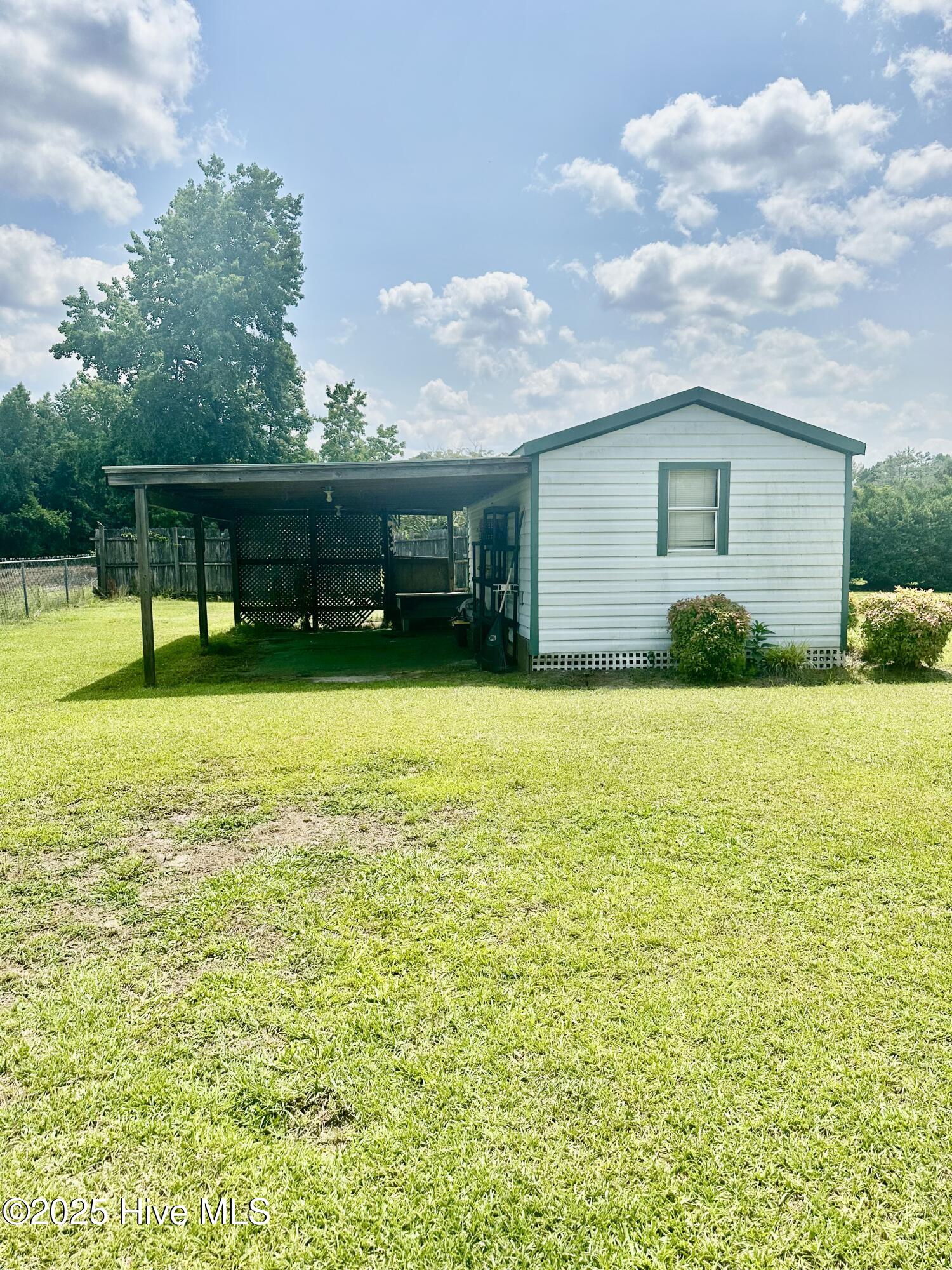 100512329 | Photo 29