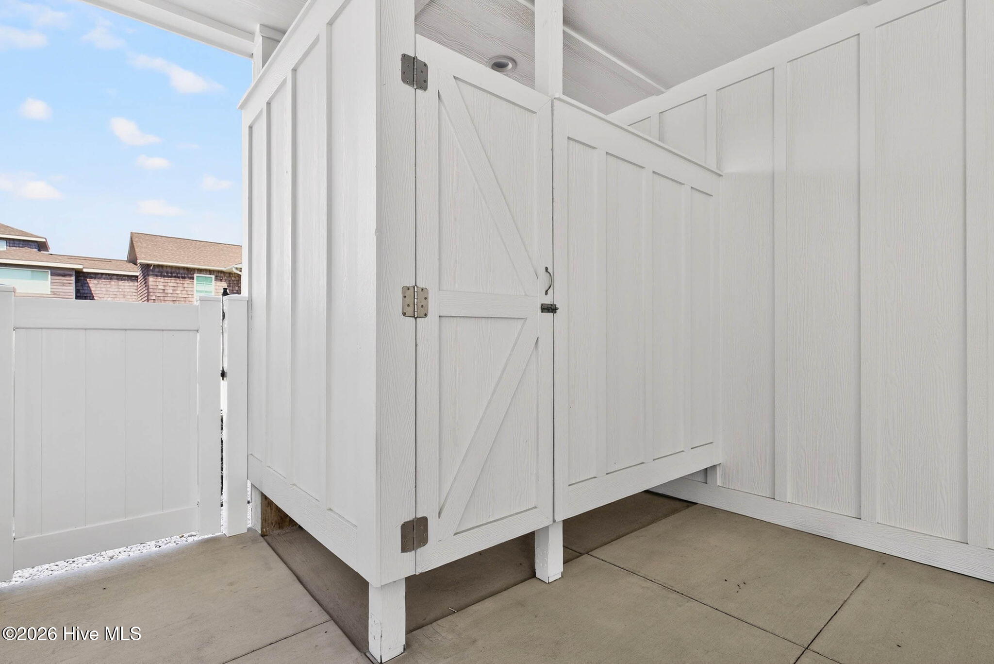 100560531 | Photo 54