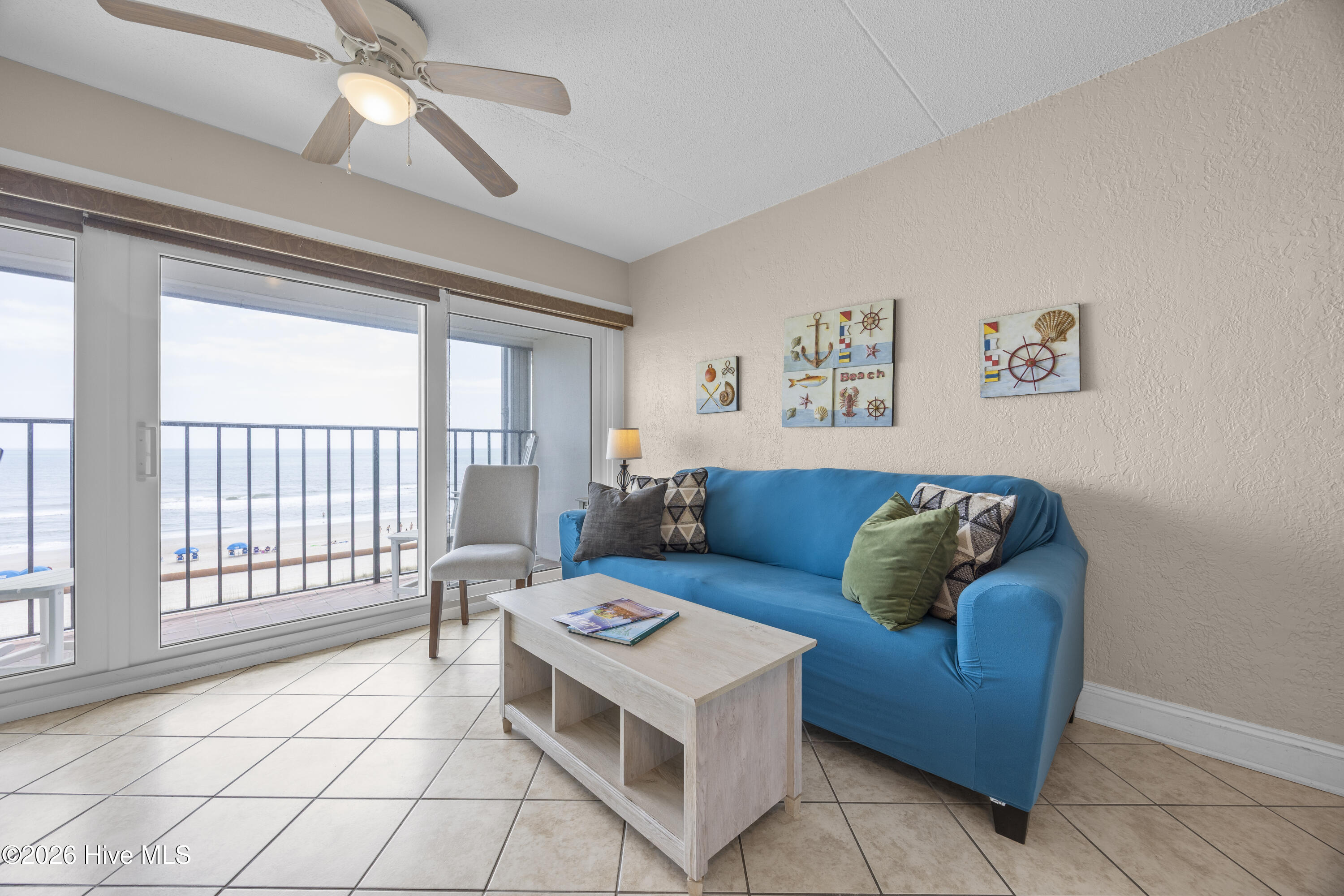 100564561 | Photo 22