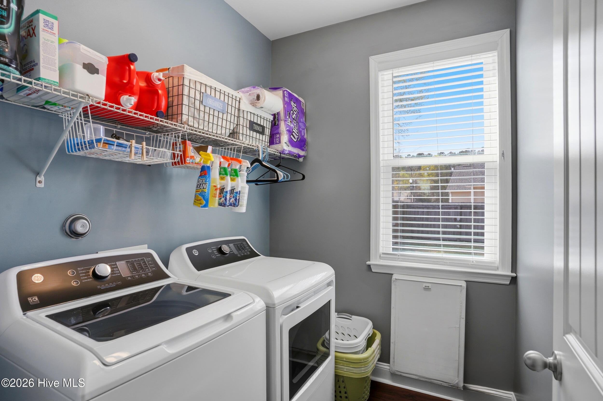 100562435 | Photo 29