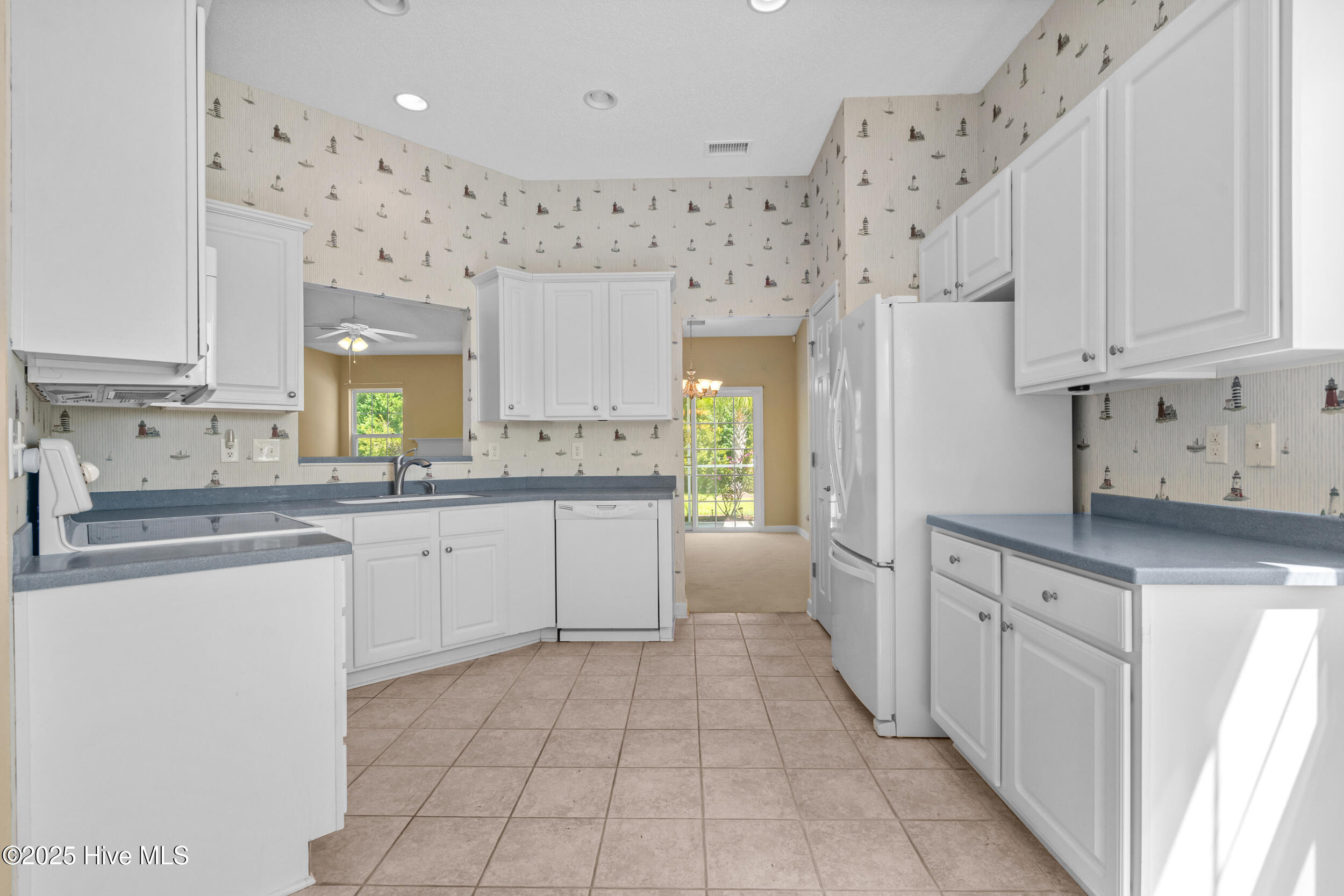 100529171 | Photo 10