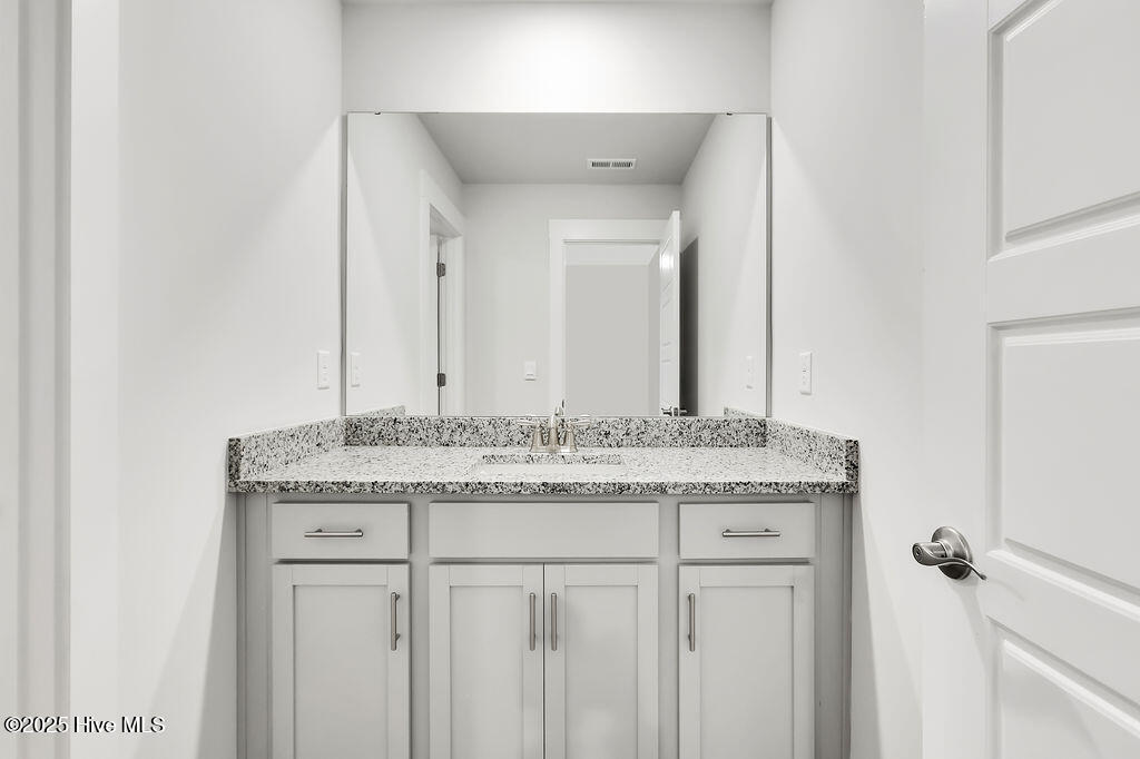 100539304 | Photo 30