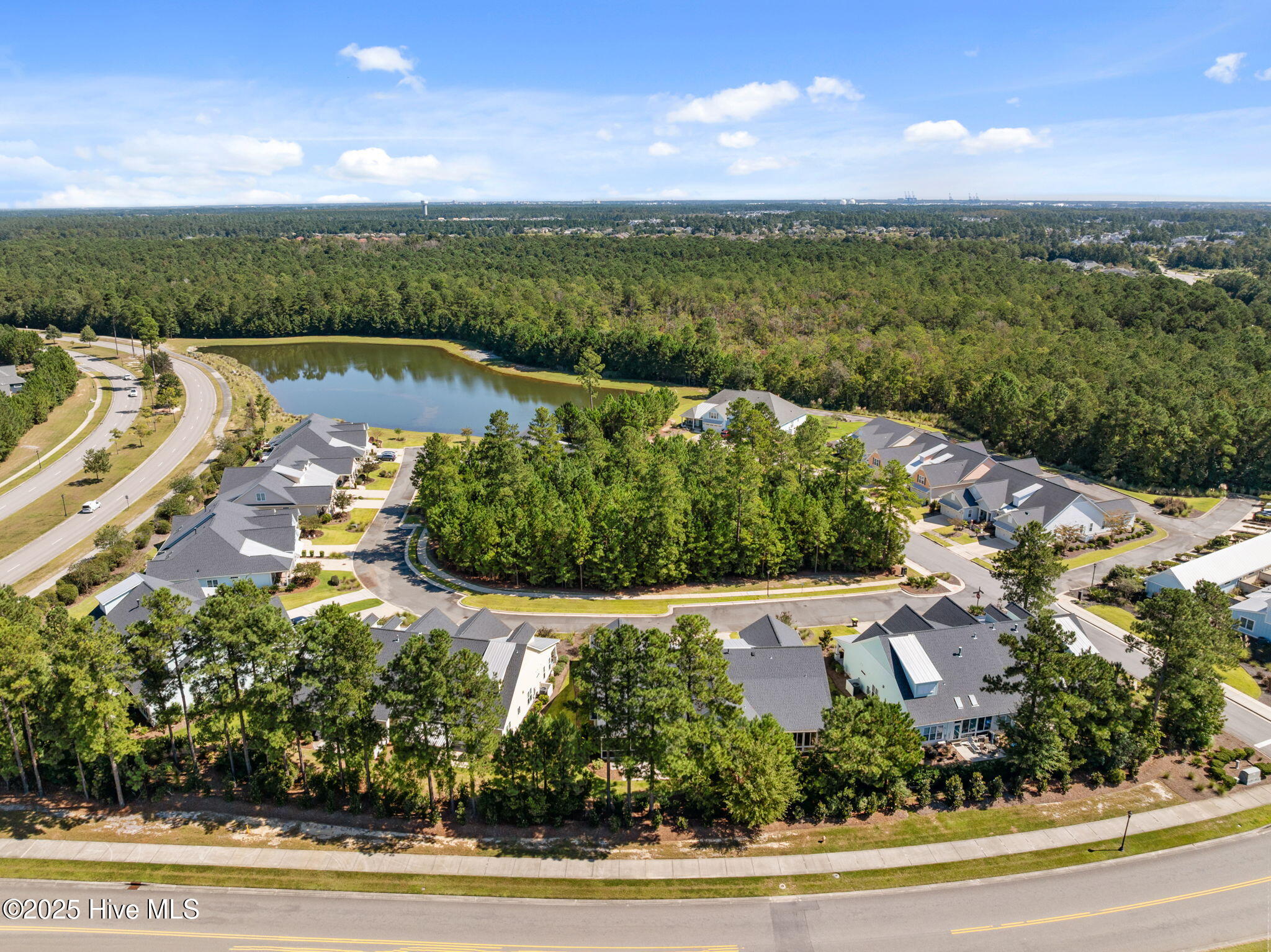 100532627 | Photo 66