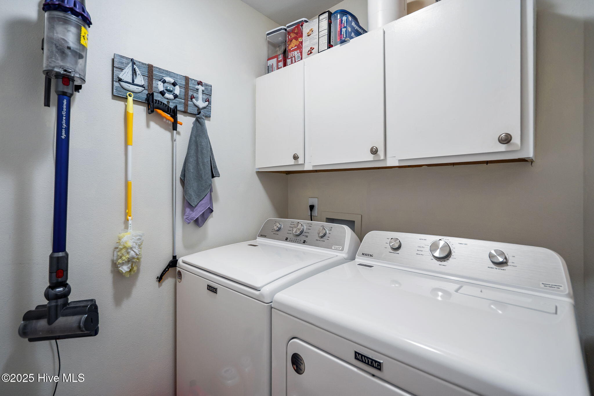 100540137 | Photo 31