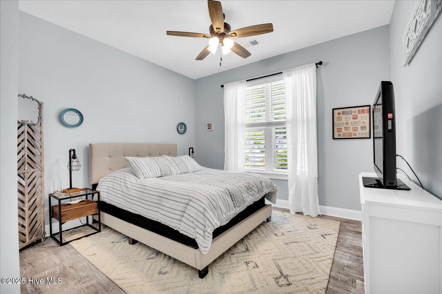 100516141 | Photo 33