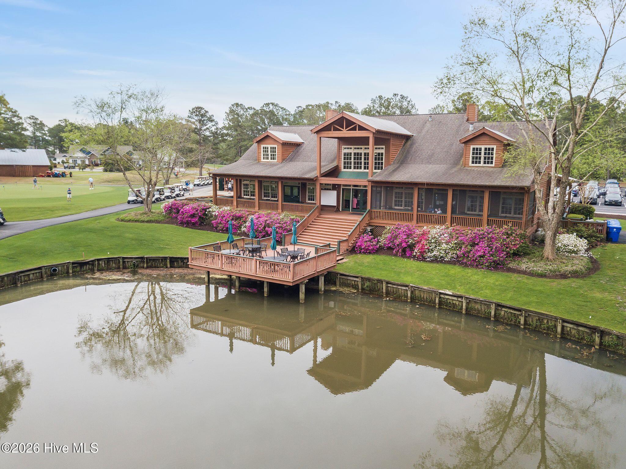 100560639 | Photo 52