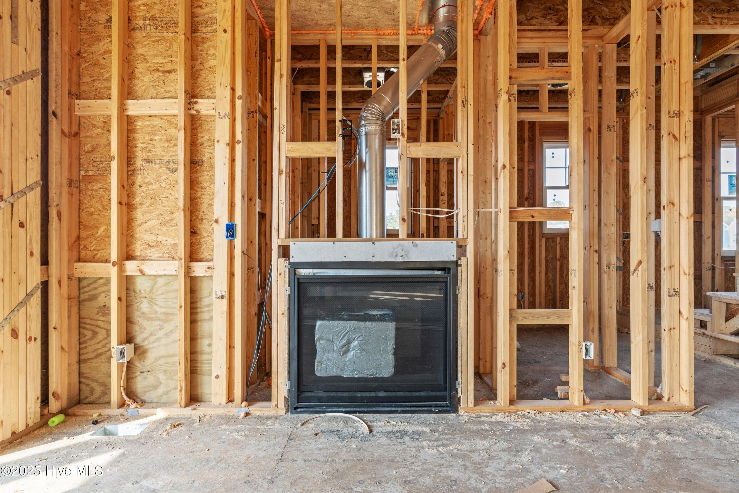 100543069 | Photo 44