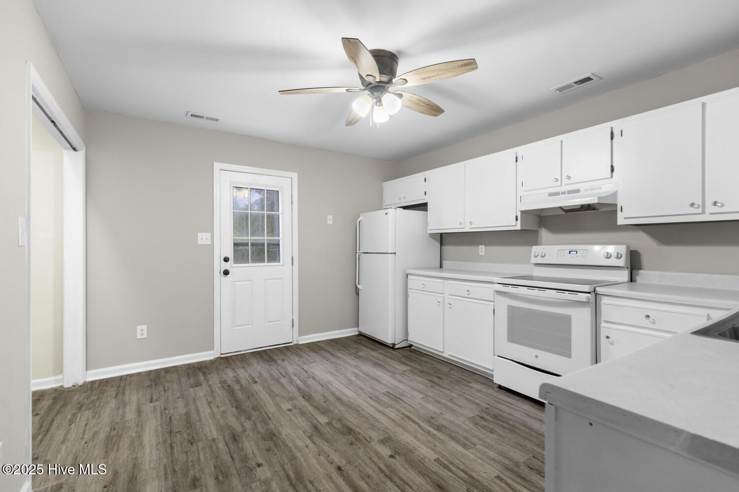 1113 Pueblo Drive, Jacksonville, NC 28546 – photo 7: pueblo-7