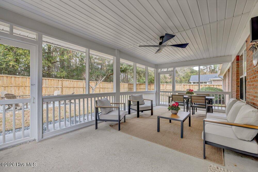 100558547 | Photo 44