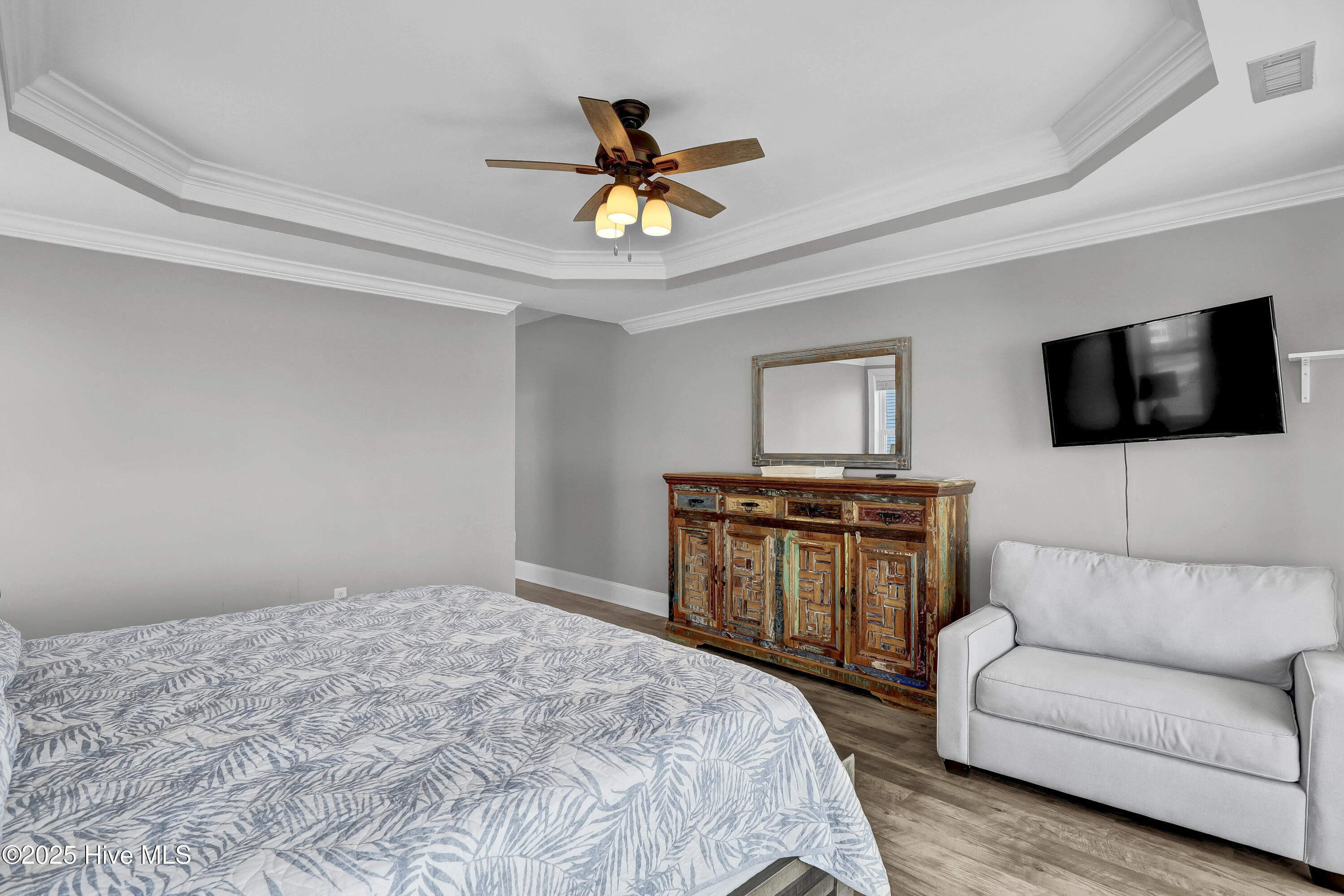 100538324 | Photo 24