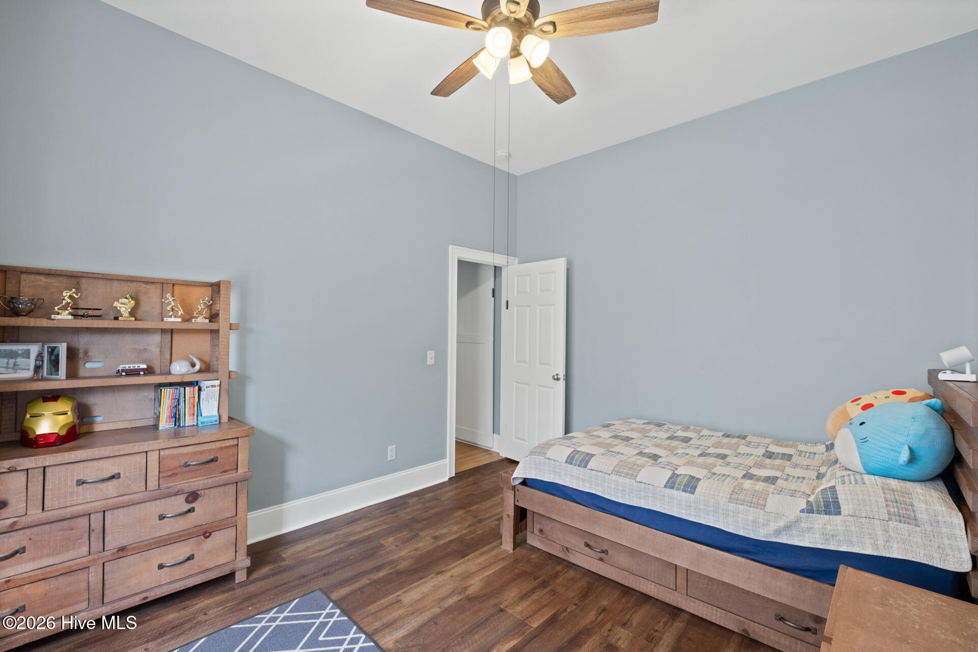 100564524 | Photo 42