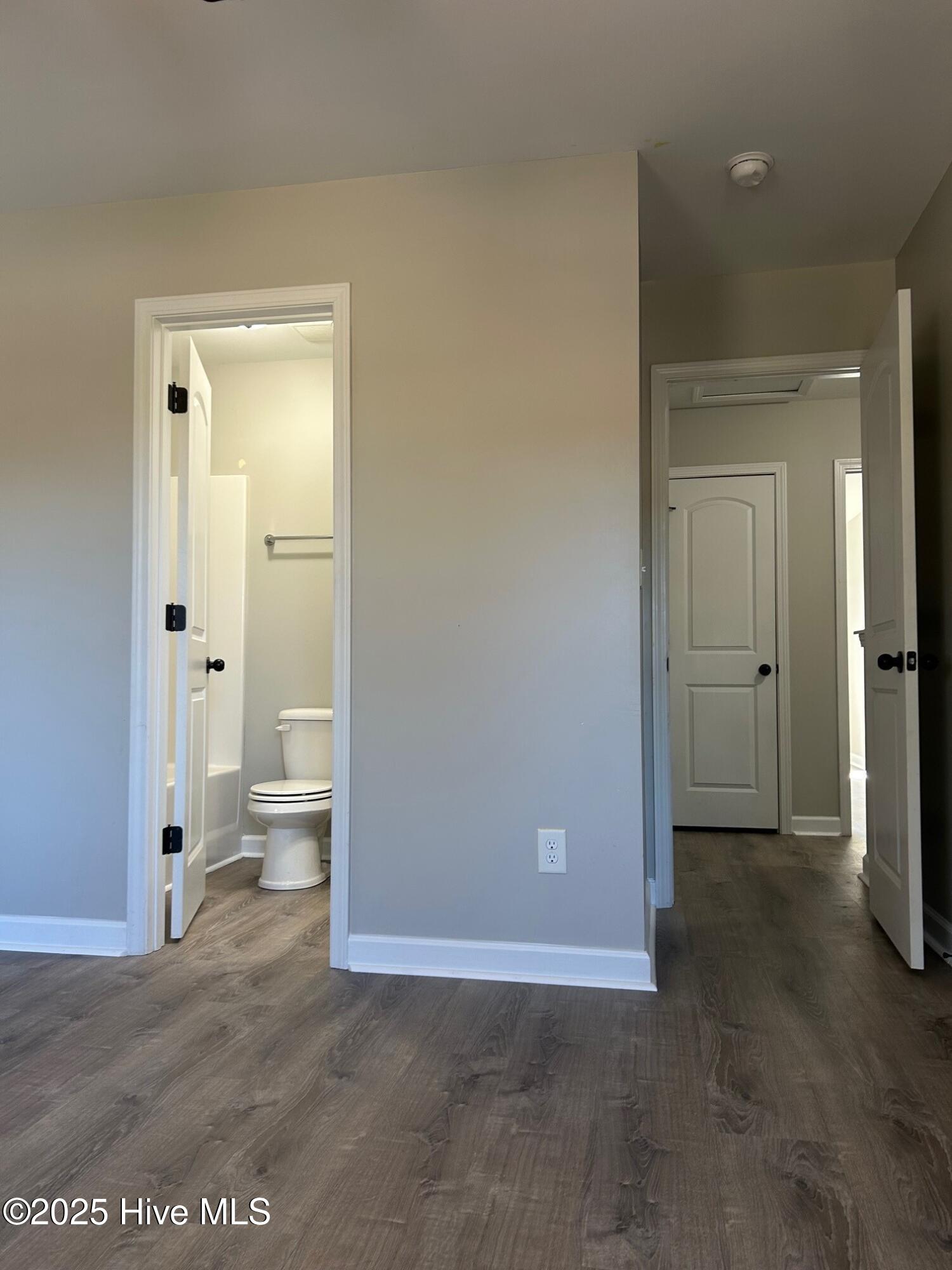 100564056 | Photo 19