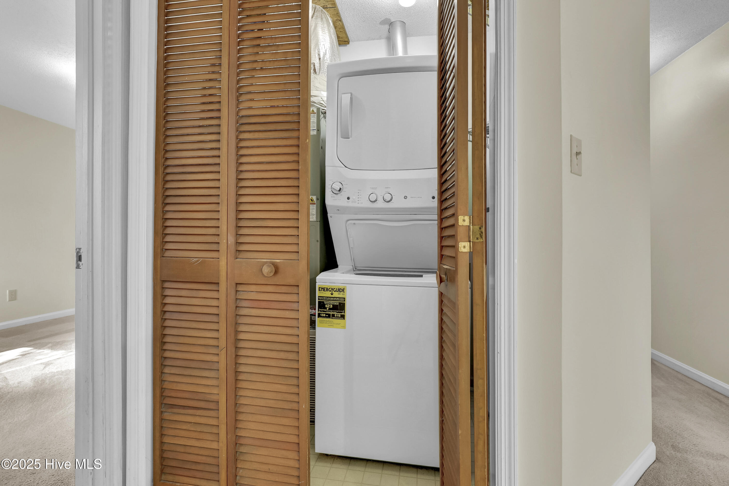 100543829 | Photo 11