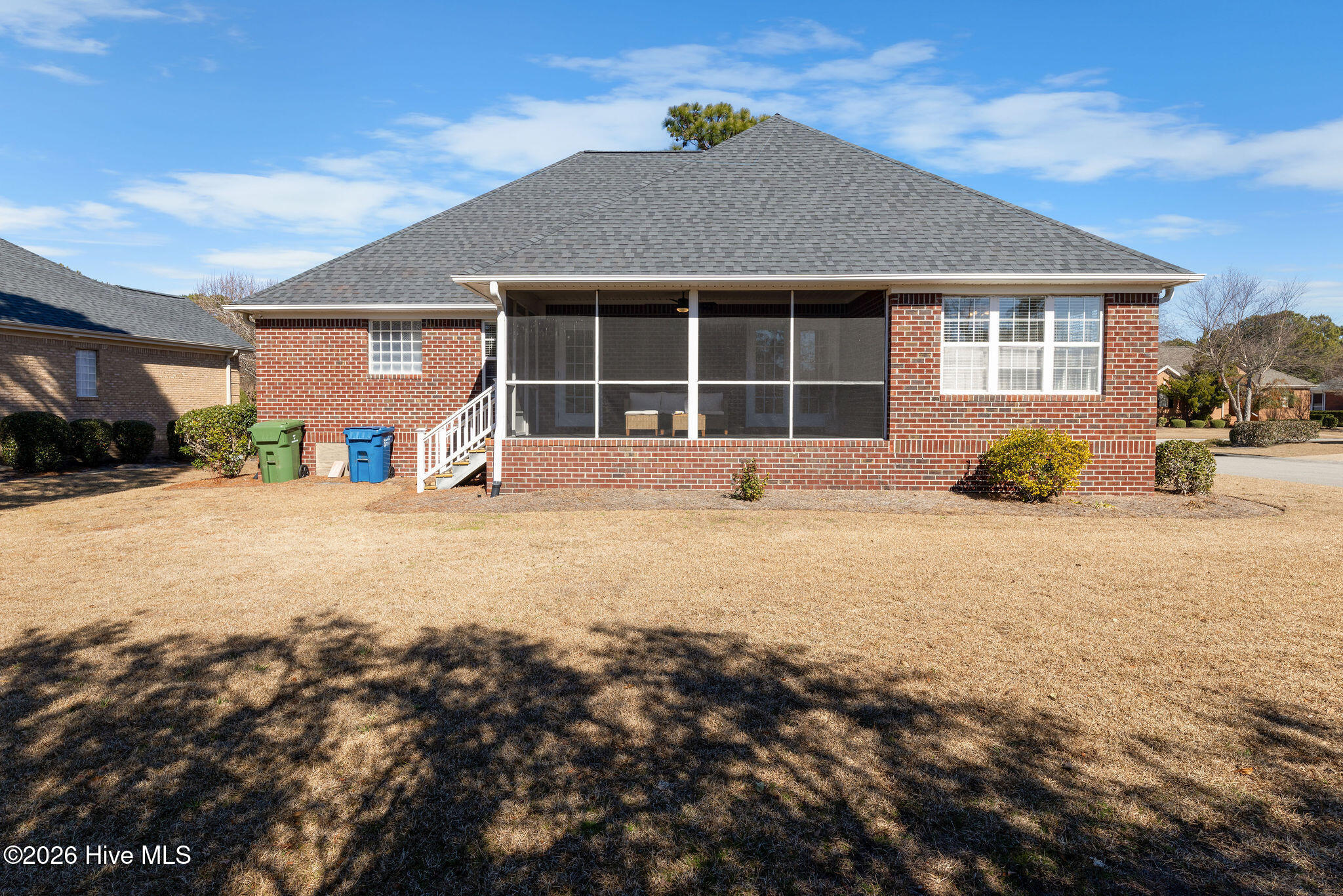 100554180 | Photo 49