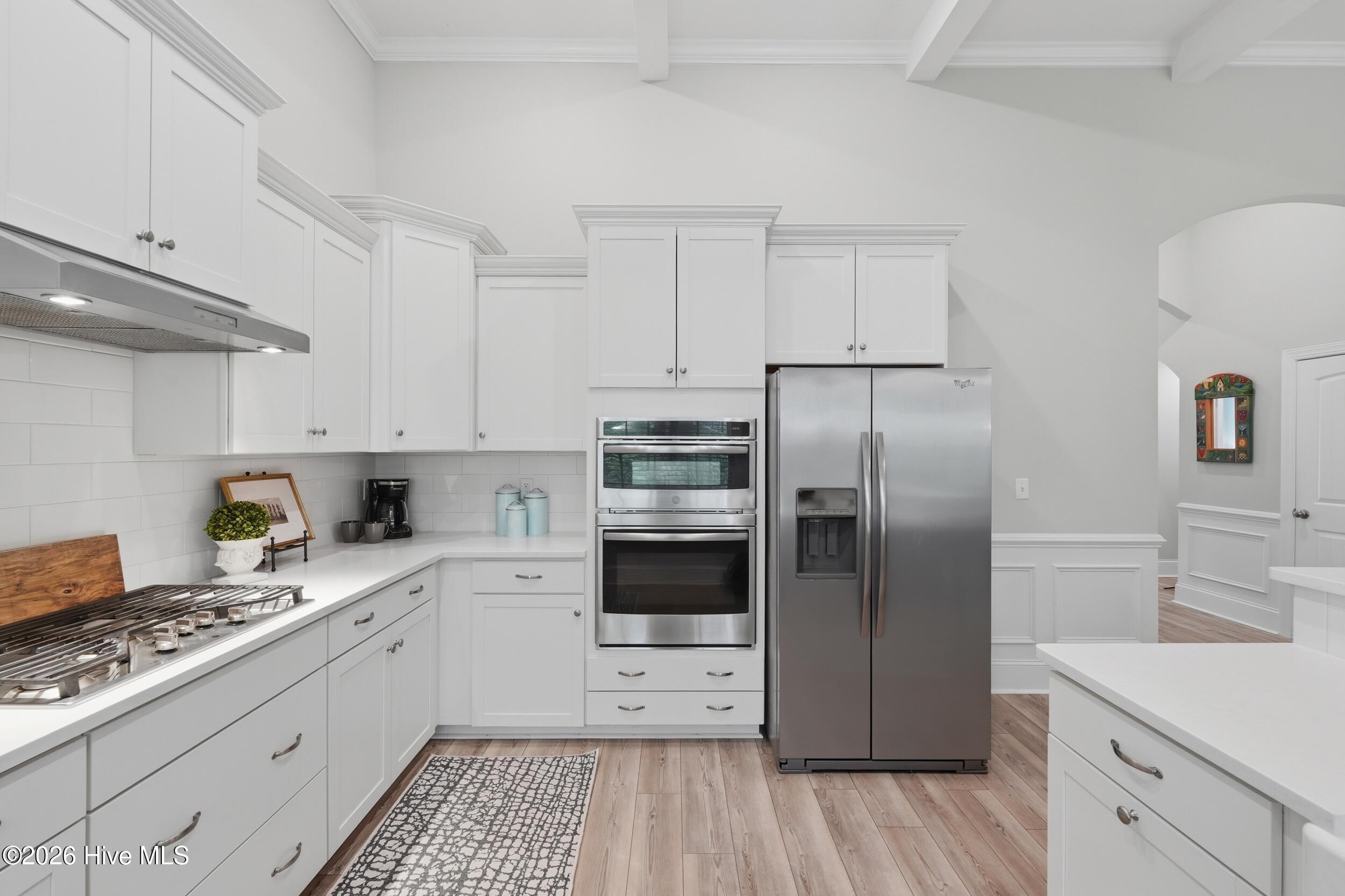 100565779 | Photo 14