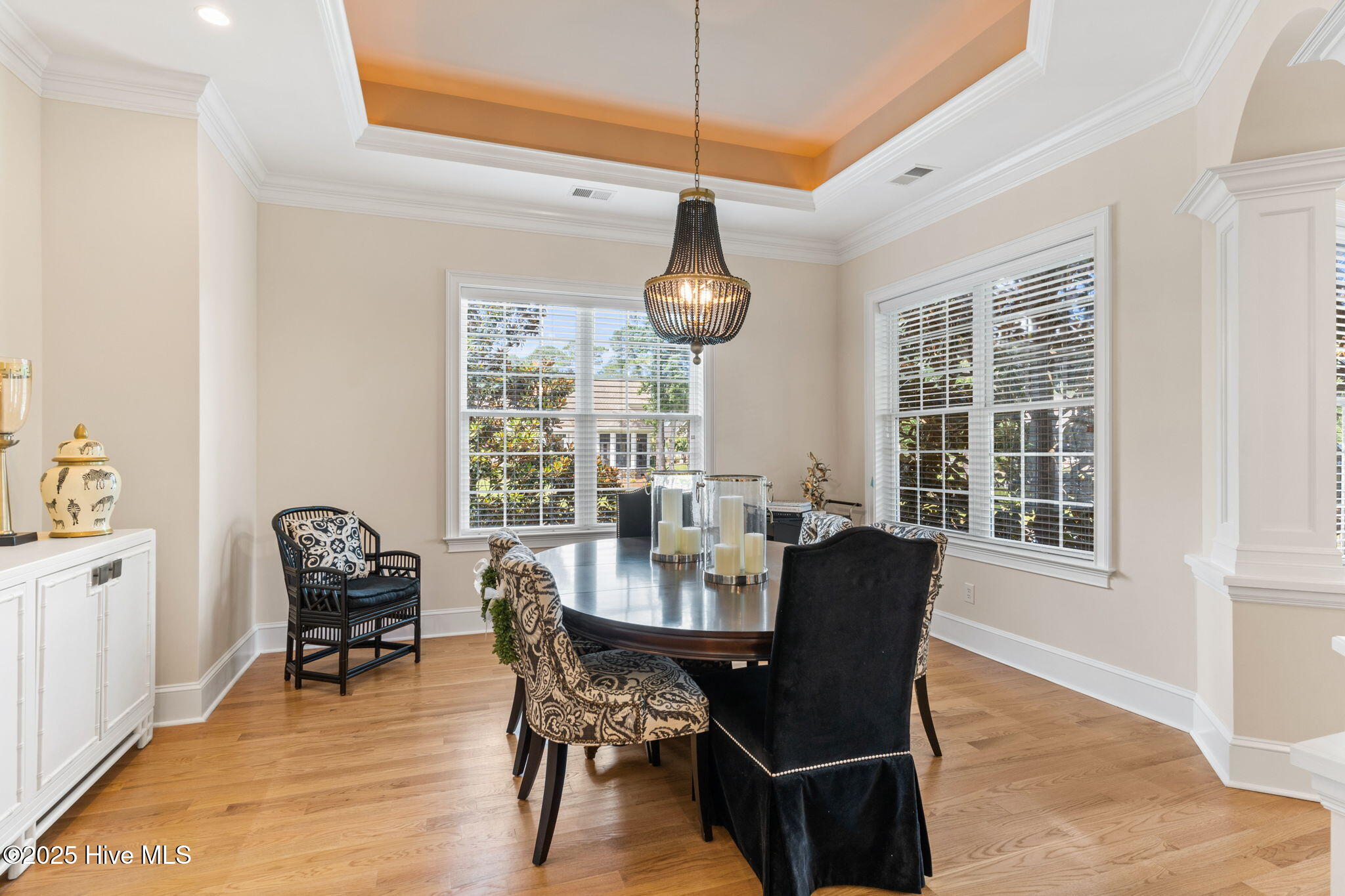 100518405 | Photo 19