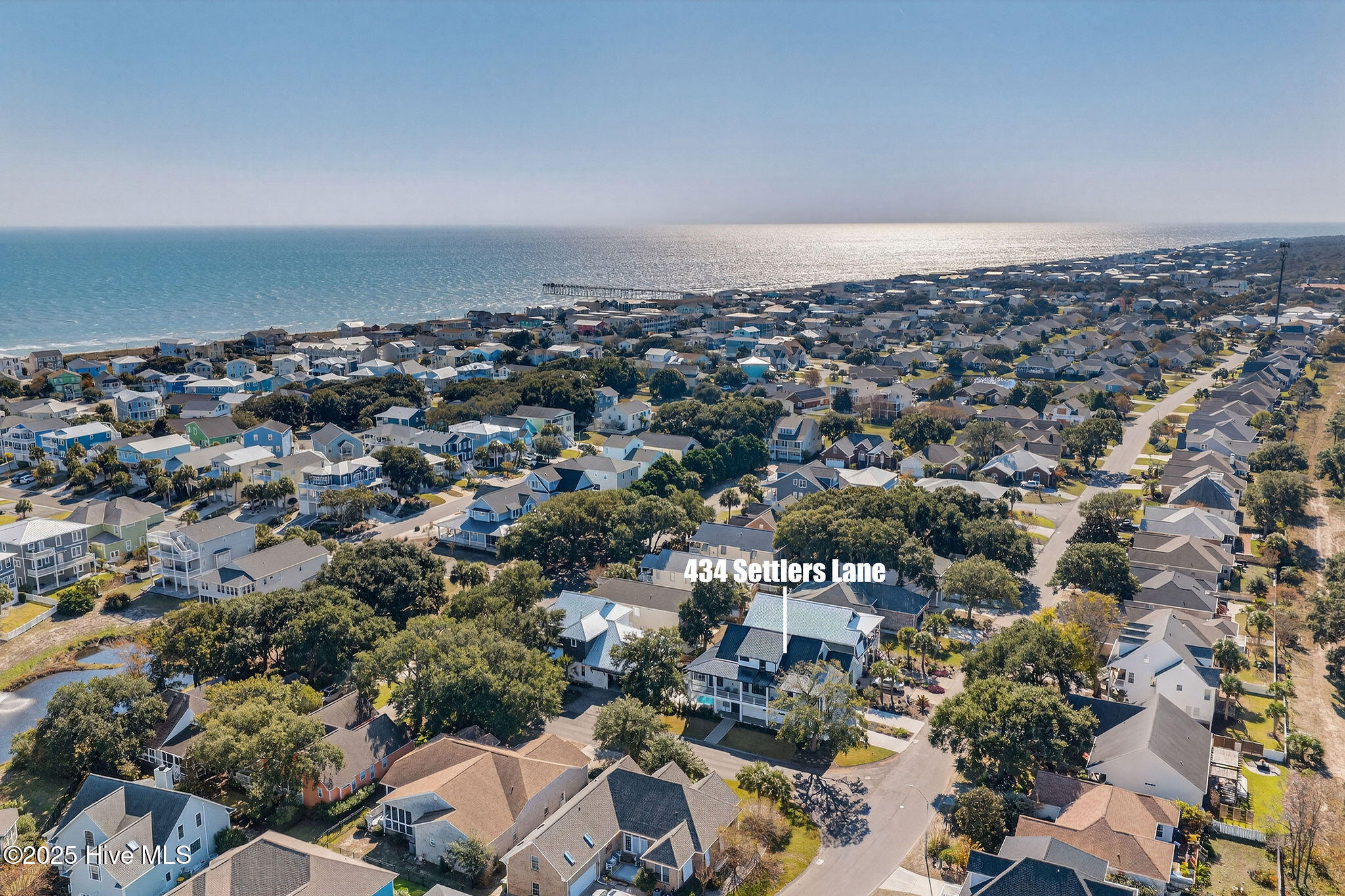 100540813 | Photo 83