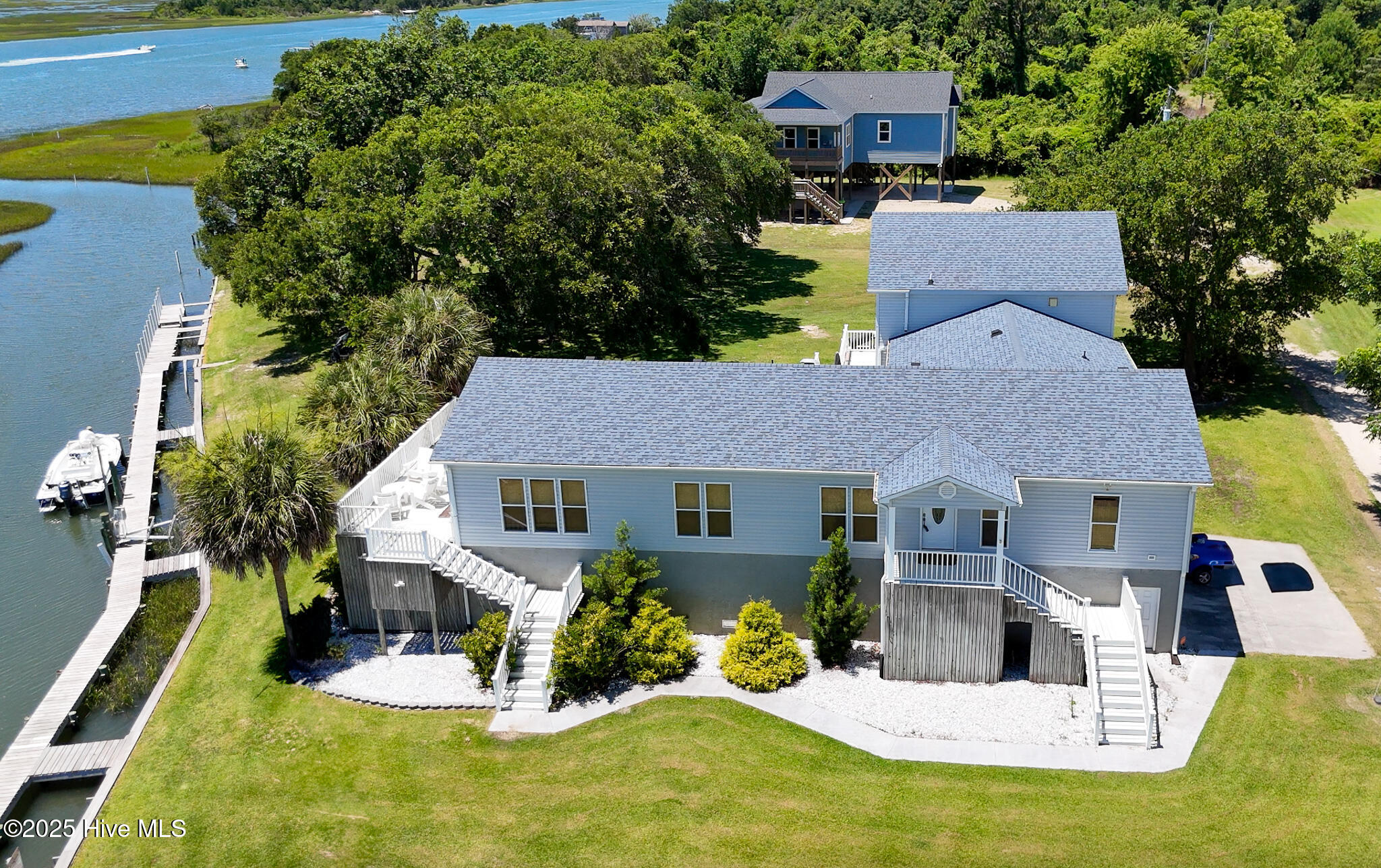 100516311 | Photo 50