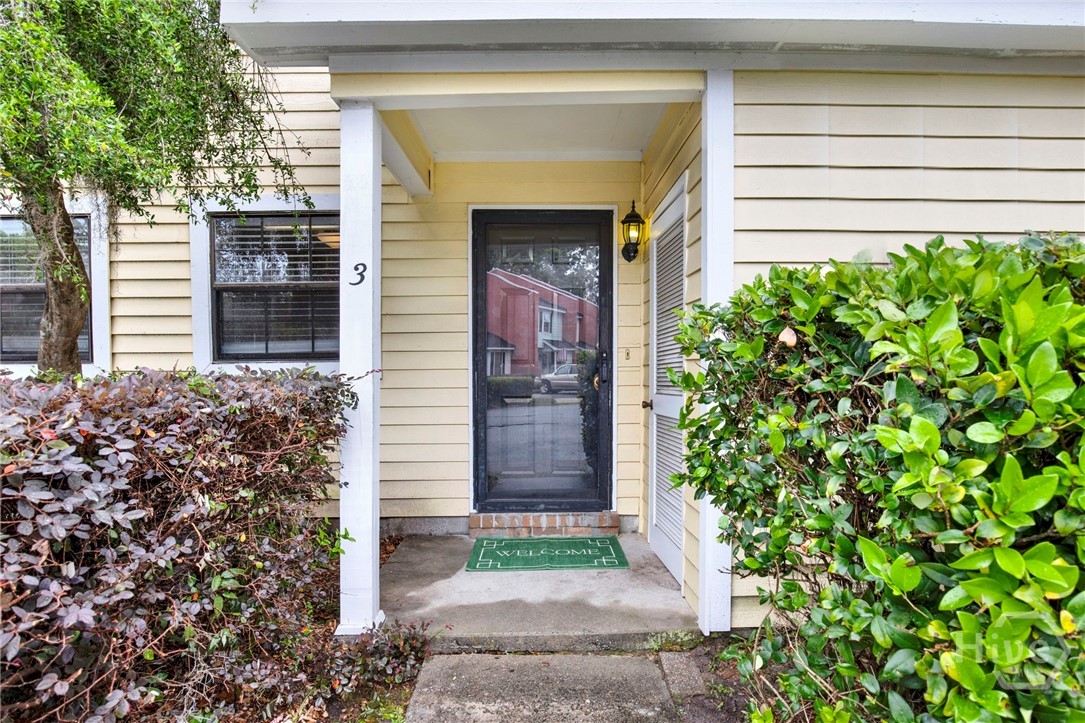 Homes for sale in Savannah, GA | 3 Navigator Ln, Savannah, GA 31410 | MLS# SA354021