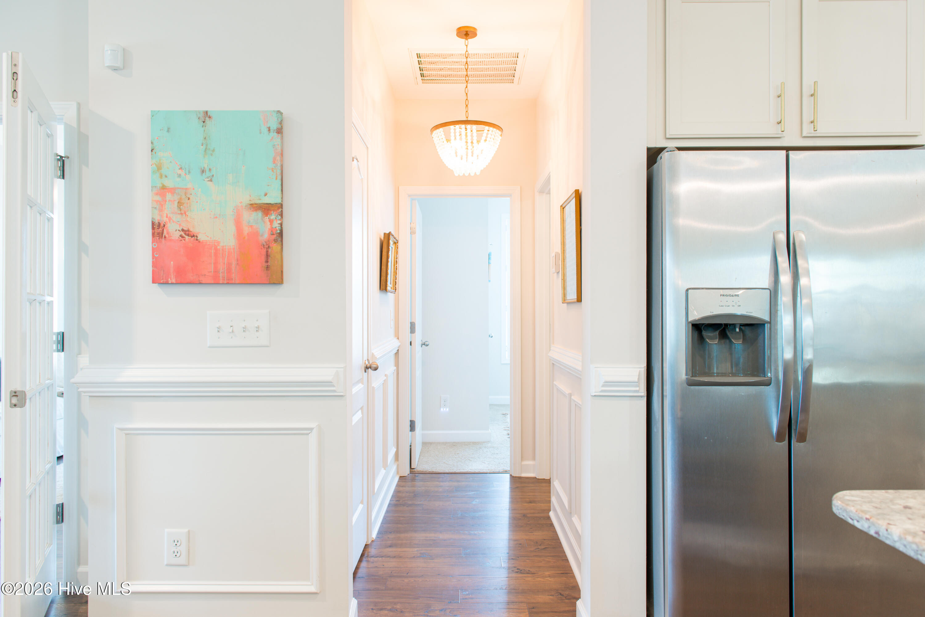 100553432 | Photo 40