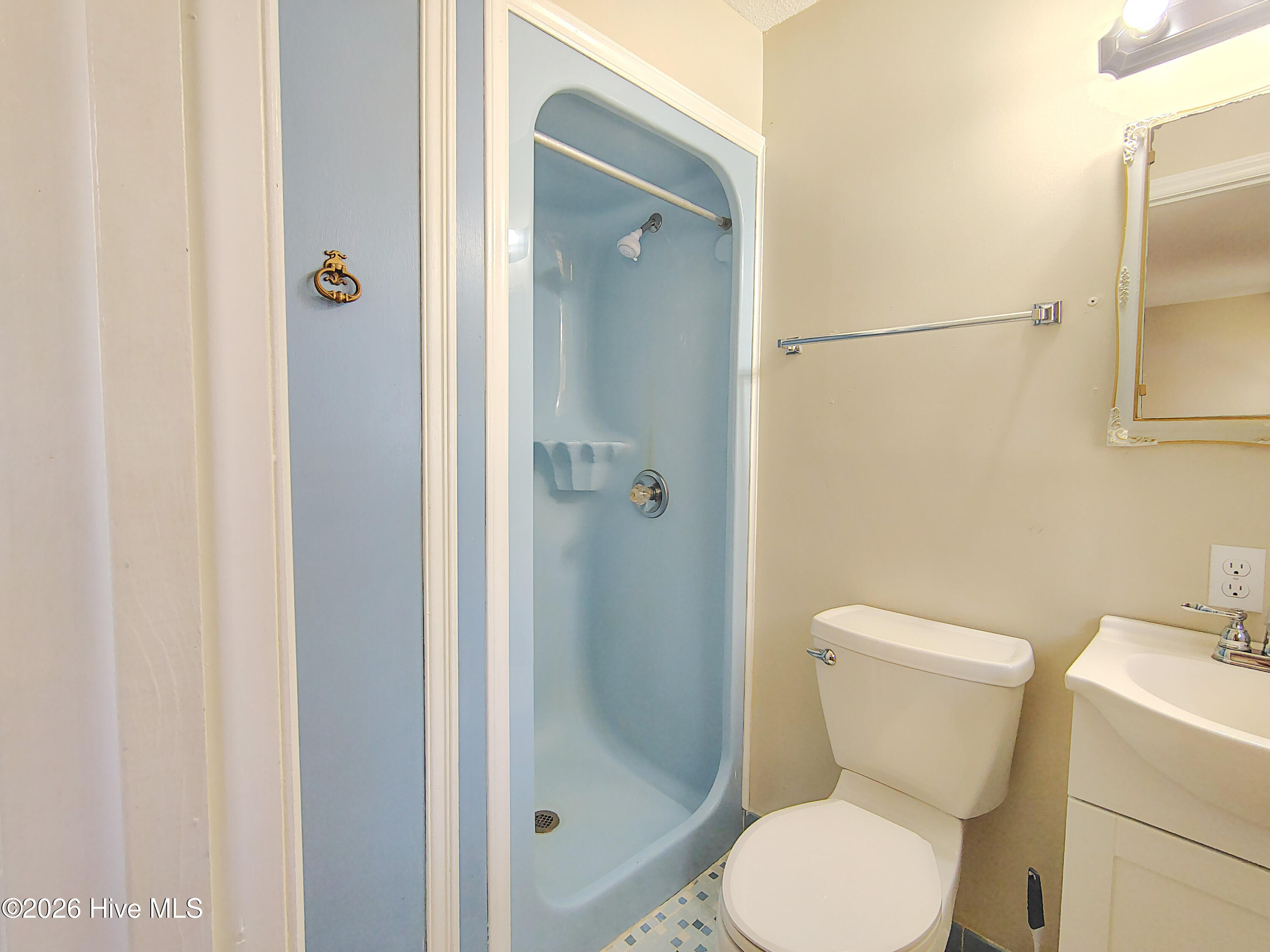 100566737 | Photo 17