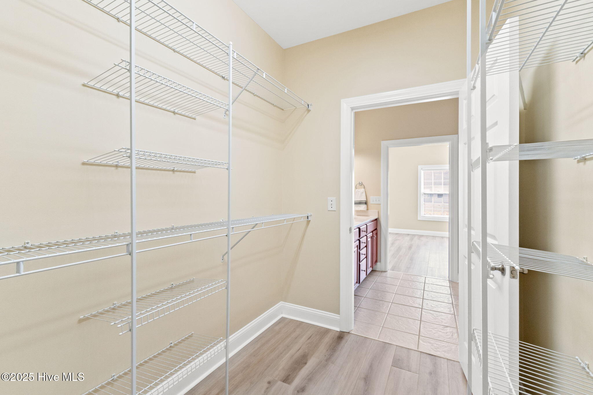 100496126 | Photo 27