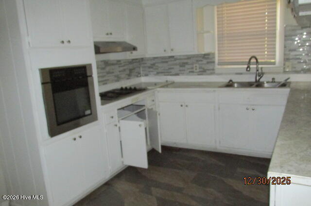 100548976 | Photo 11