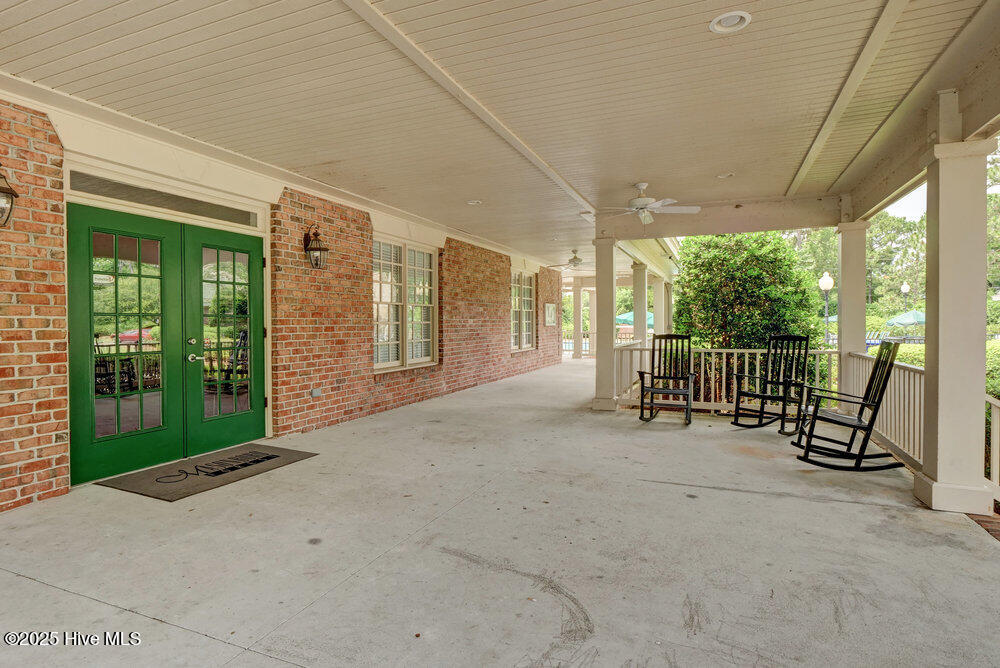 100531667 | Photo 71