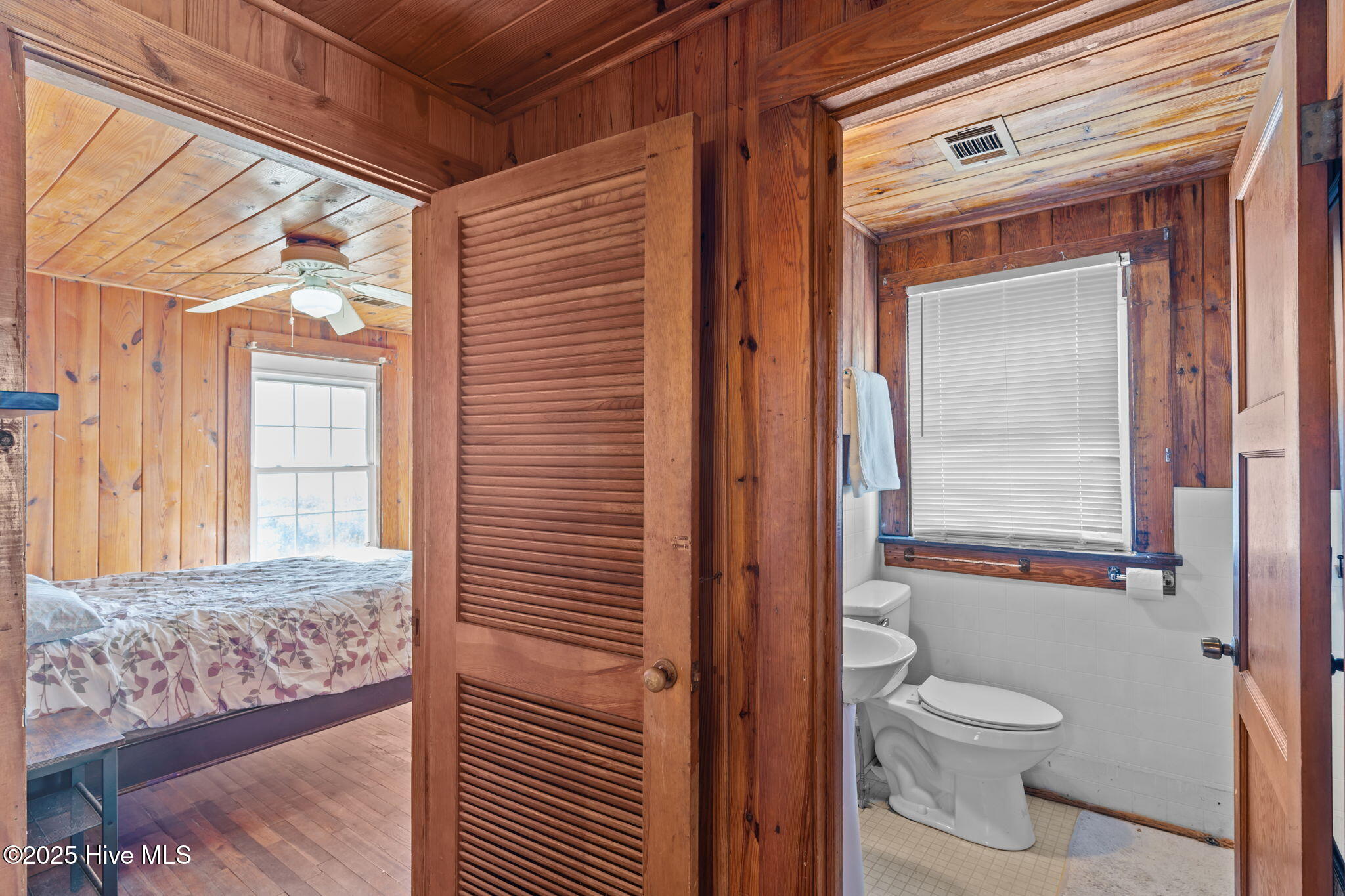 100539886 | Photo 26