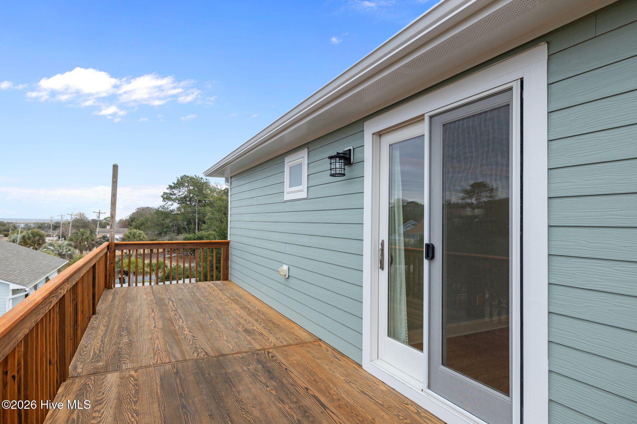 100553513 | Photo 12