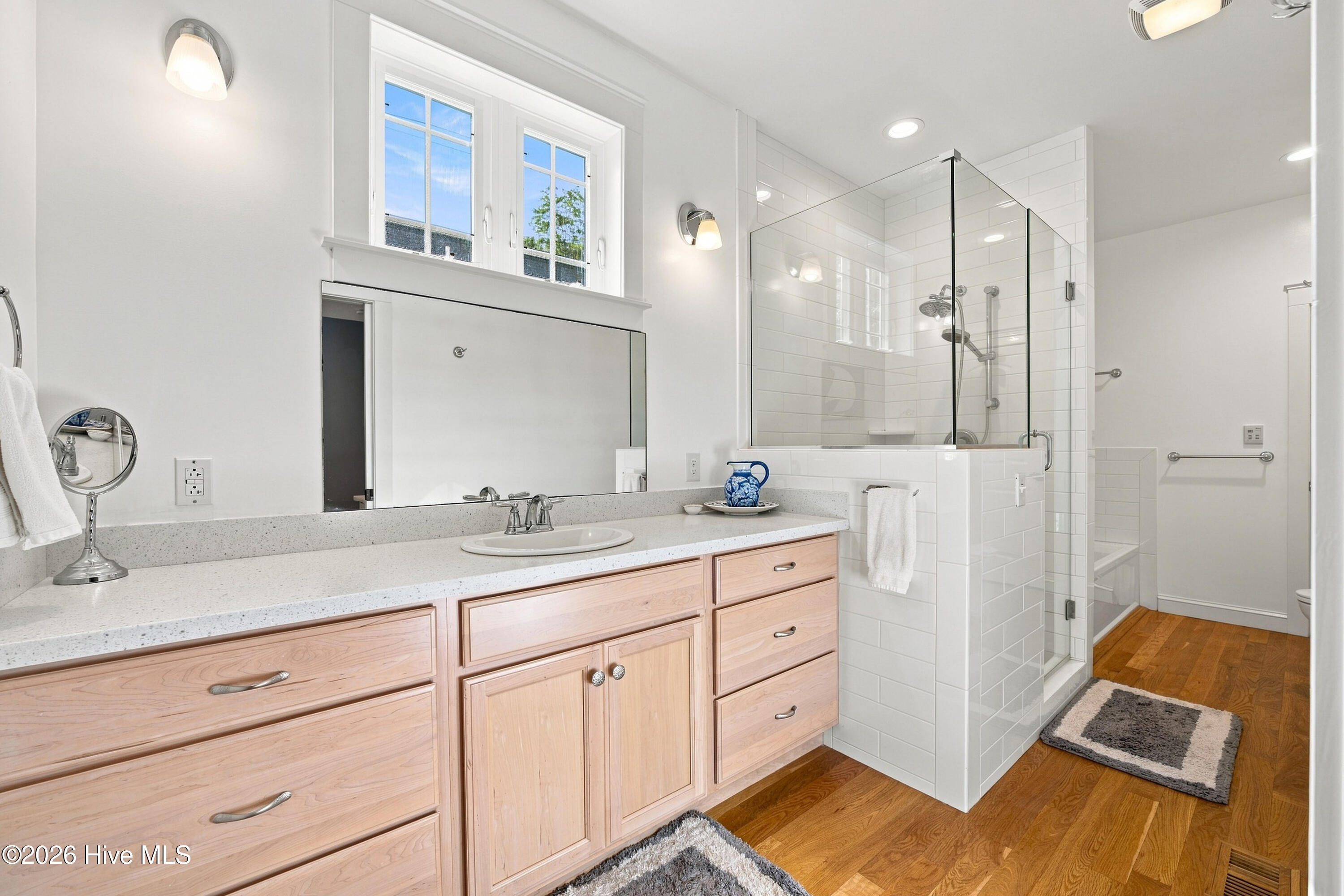 619 First Avenue,Oriental