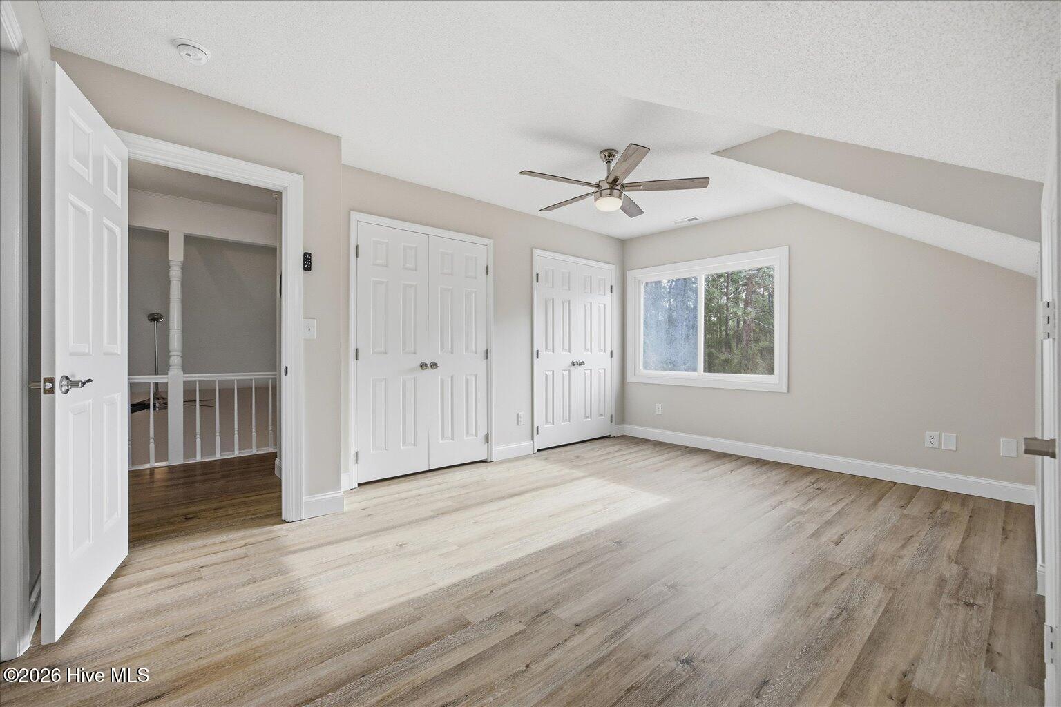 100555379 | Photo 34