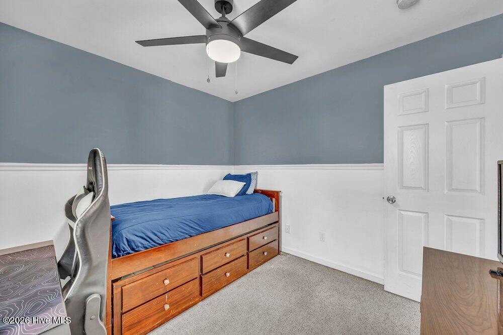 100570589 | Photo 24