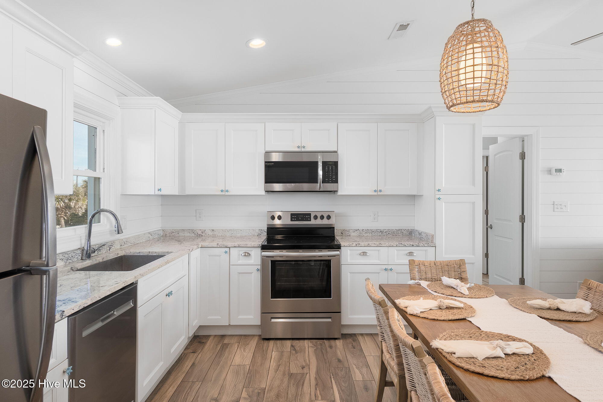 Homes for sale in Emerald Isle, NC | 2111 Ocean Dr, Emerald Isle, NC 28594 | MLS# 100543765