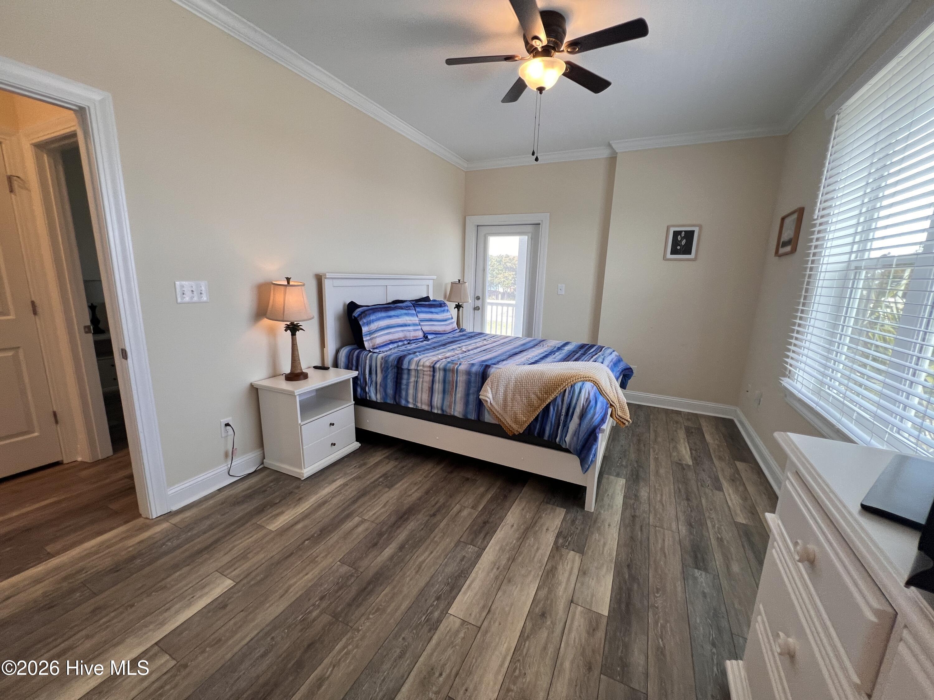 100564995 | Photo 13