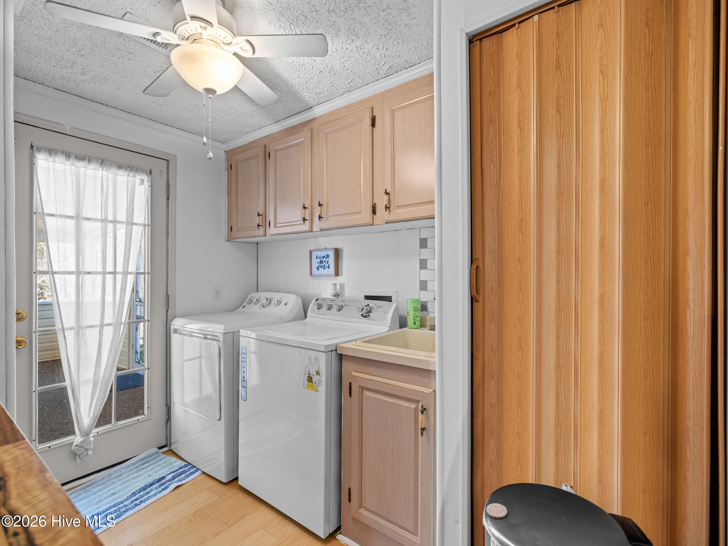 100556387 | Photo 22