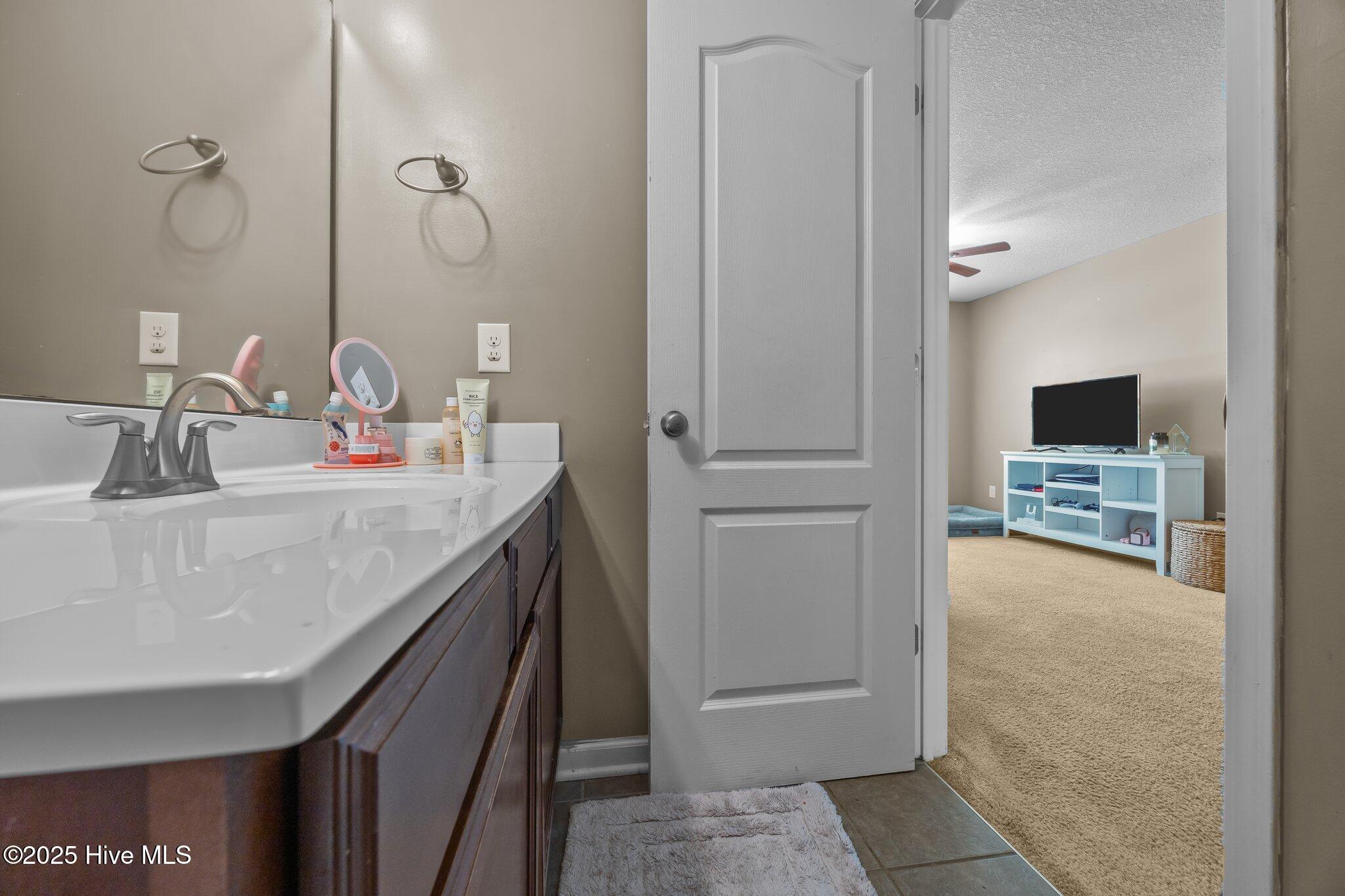 100555918 | Photo 26