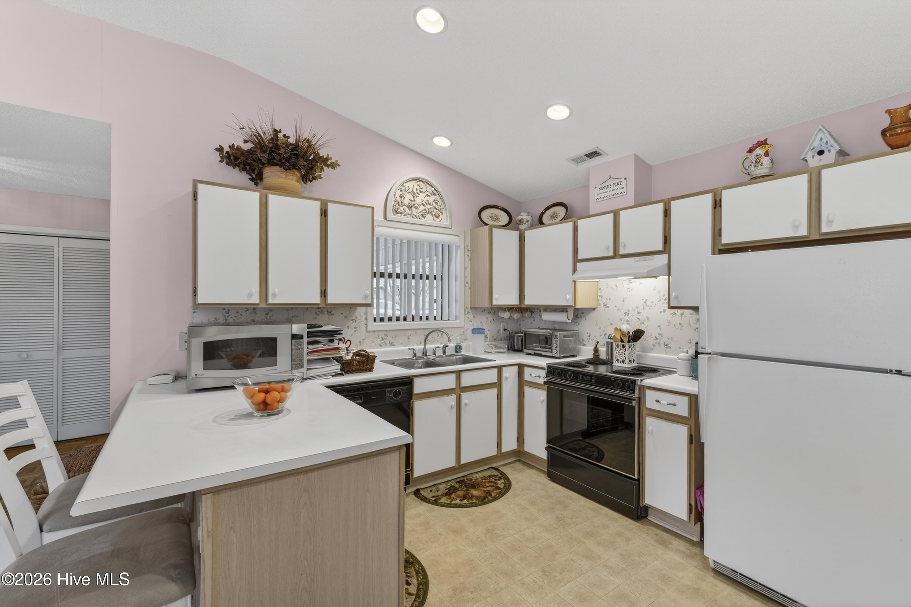 100557206 | Photo 27